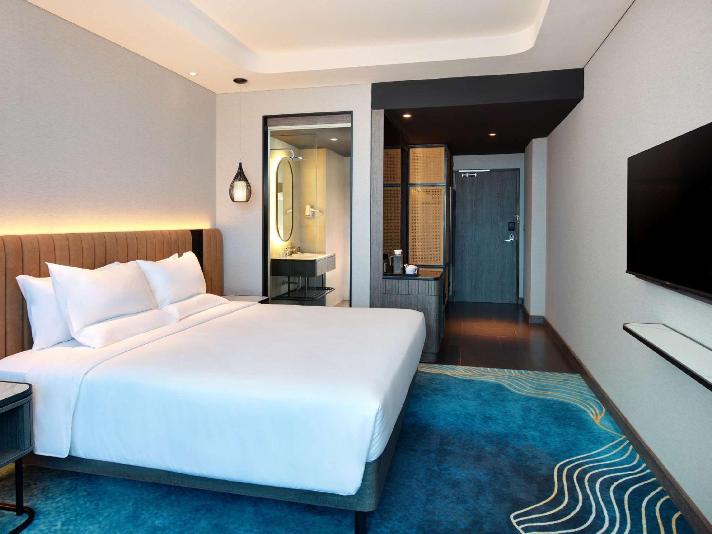 Superior King Room - Photo 4