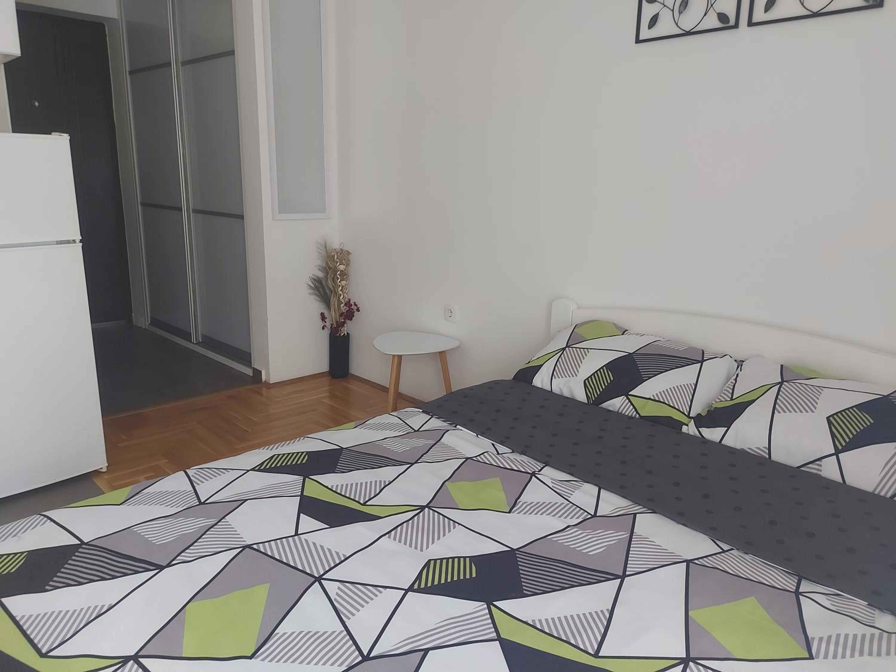 One-Bedroom Apartment photo 3