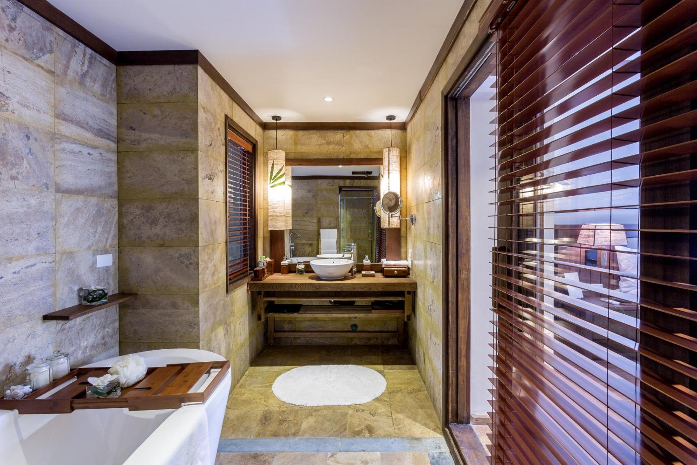 Junior Suite thumbnail 6