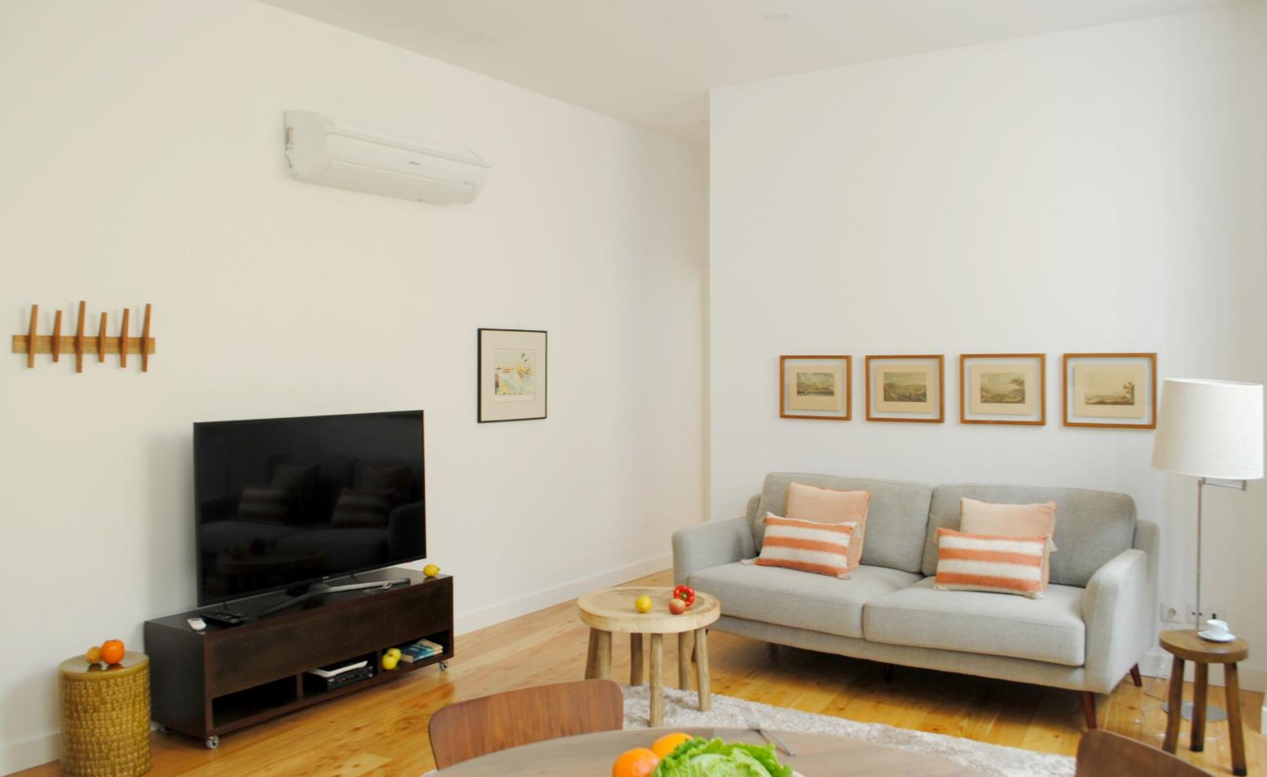 Apartment with Terrace photo 3