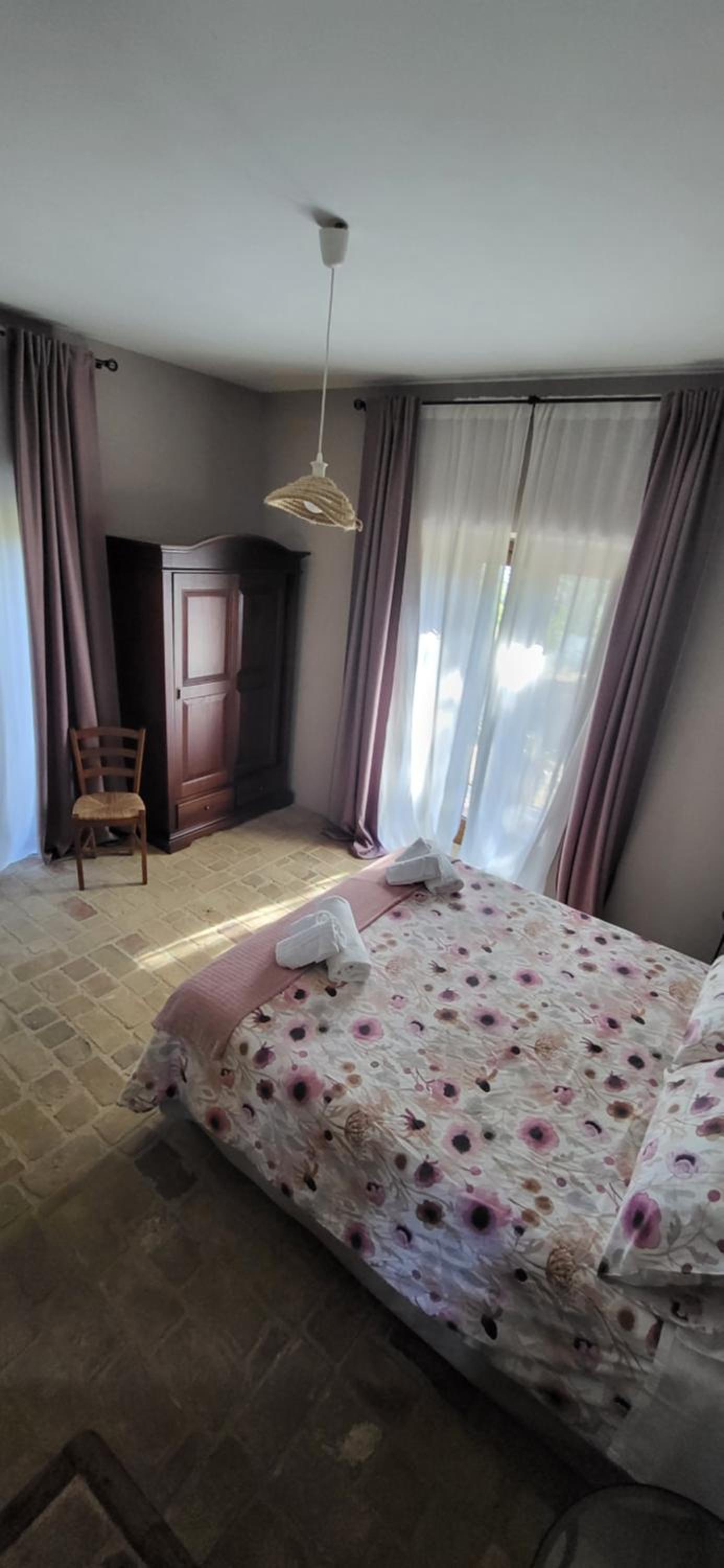 Deluxe Double Room with Balcony - Photo 7