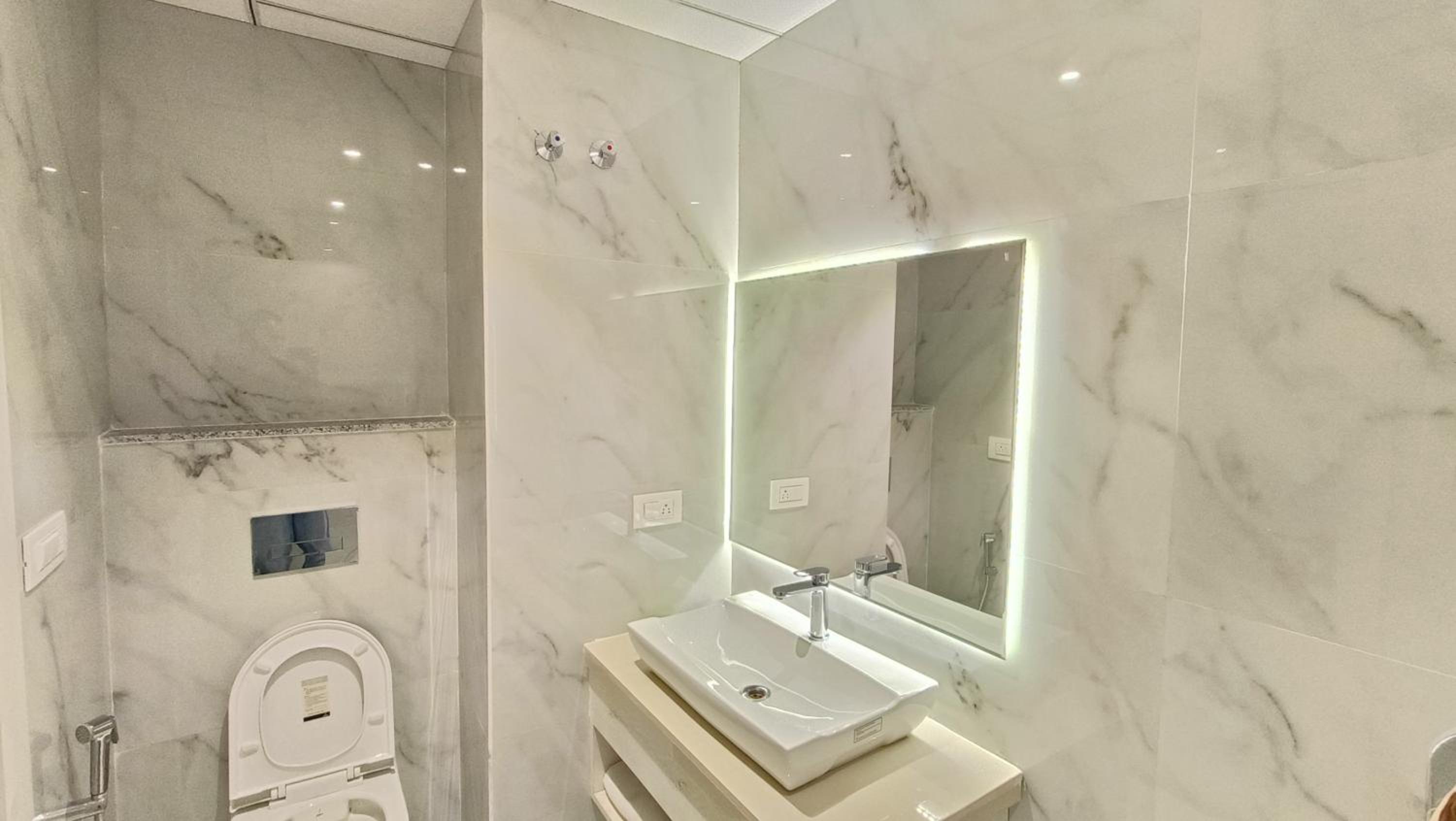 Suite with City View photo 2