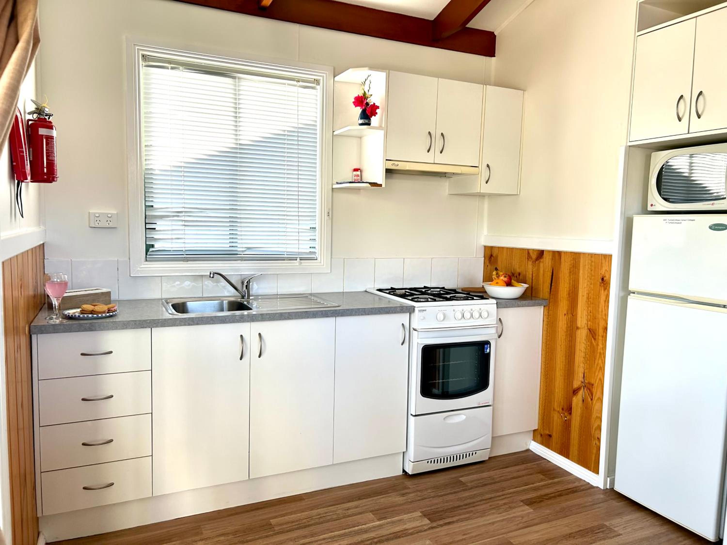 Two-Bedroom House photo 3