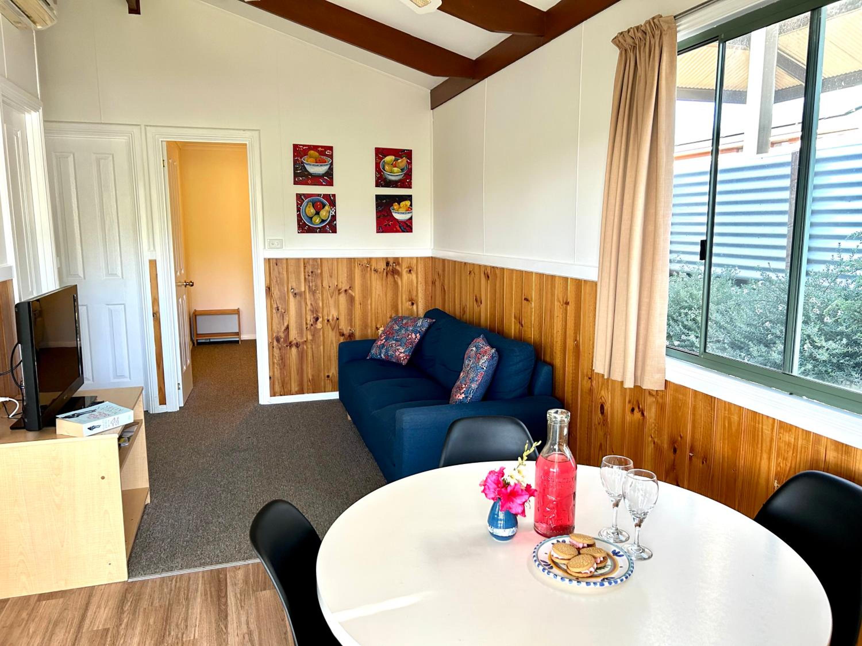 Two-Bedroom House photo 2