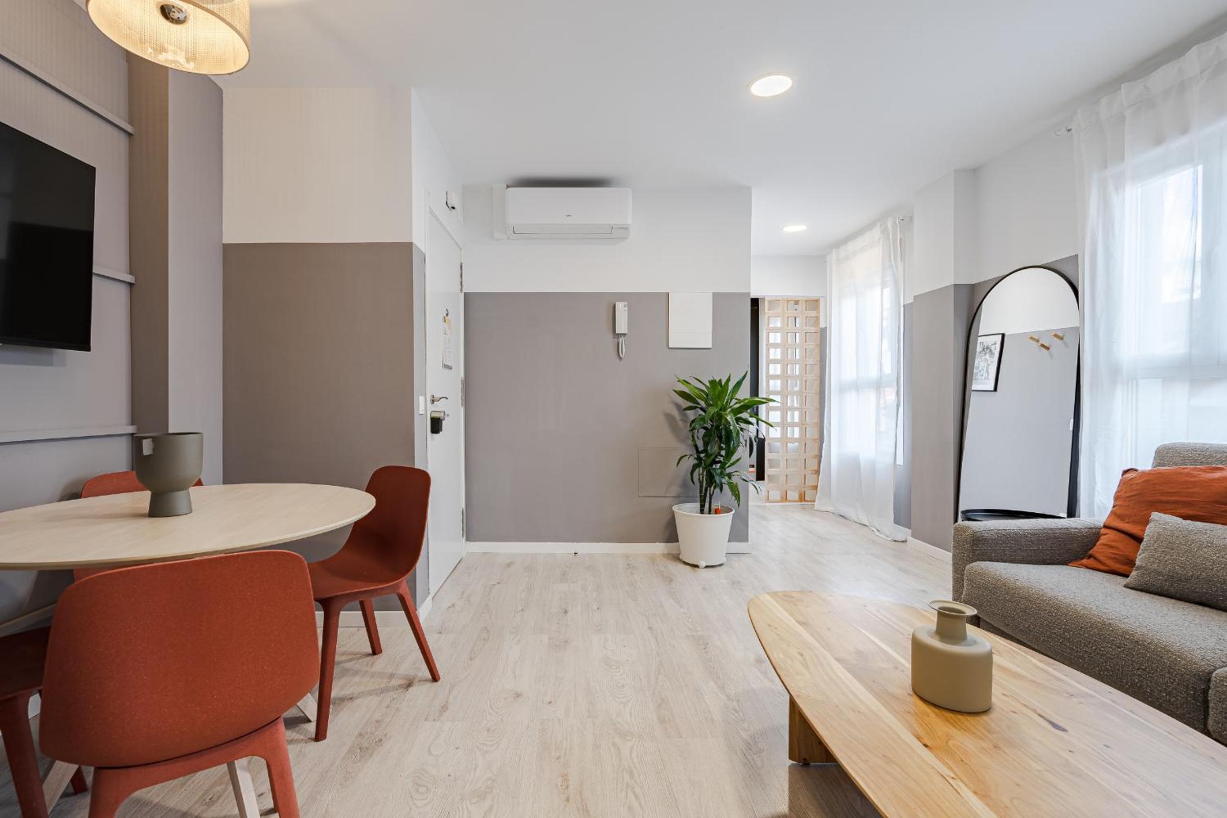 One-Bedroom Apartment - Photo 17