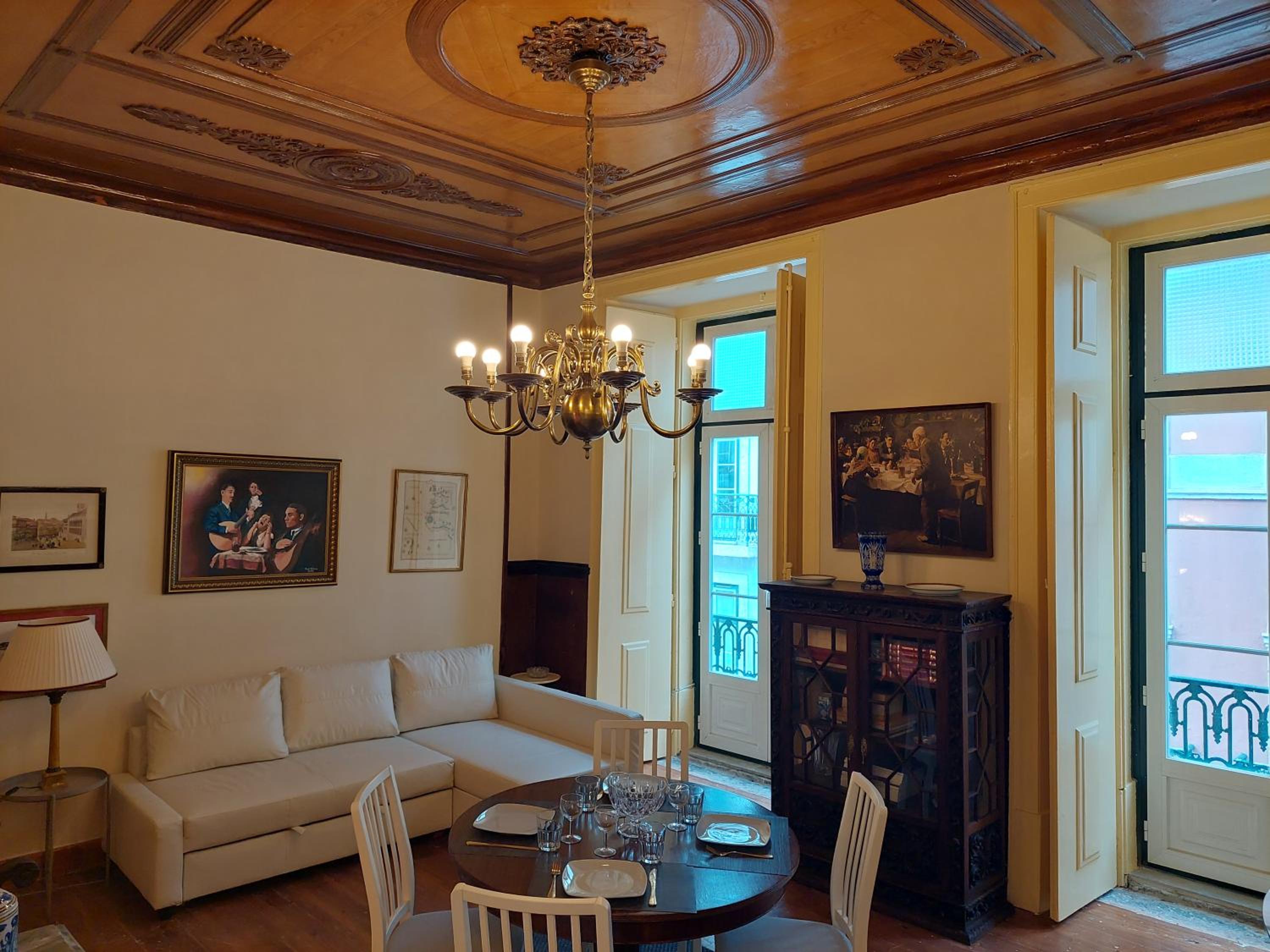 Deluxe Apartment photo 2