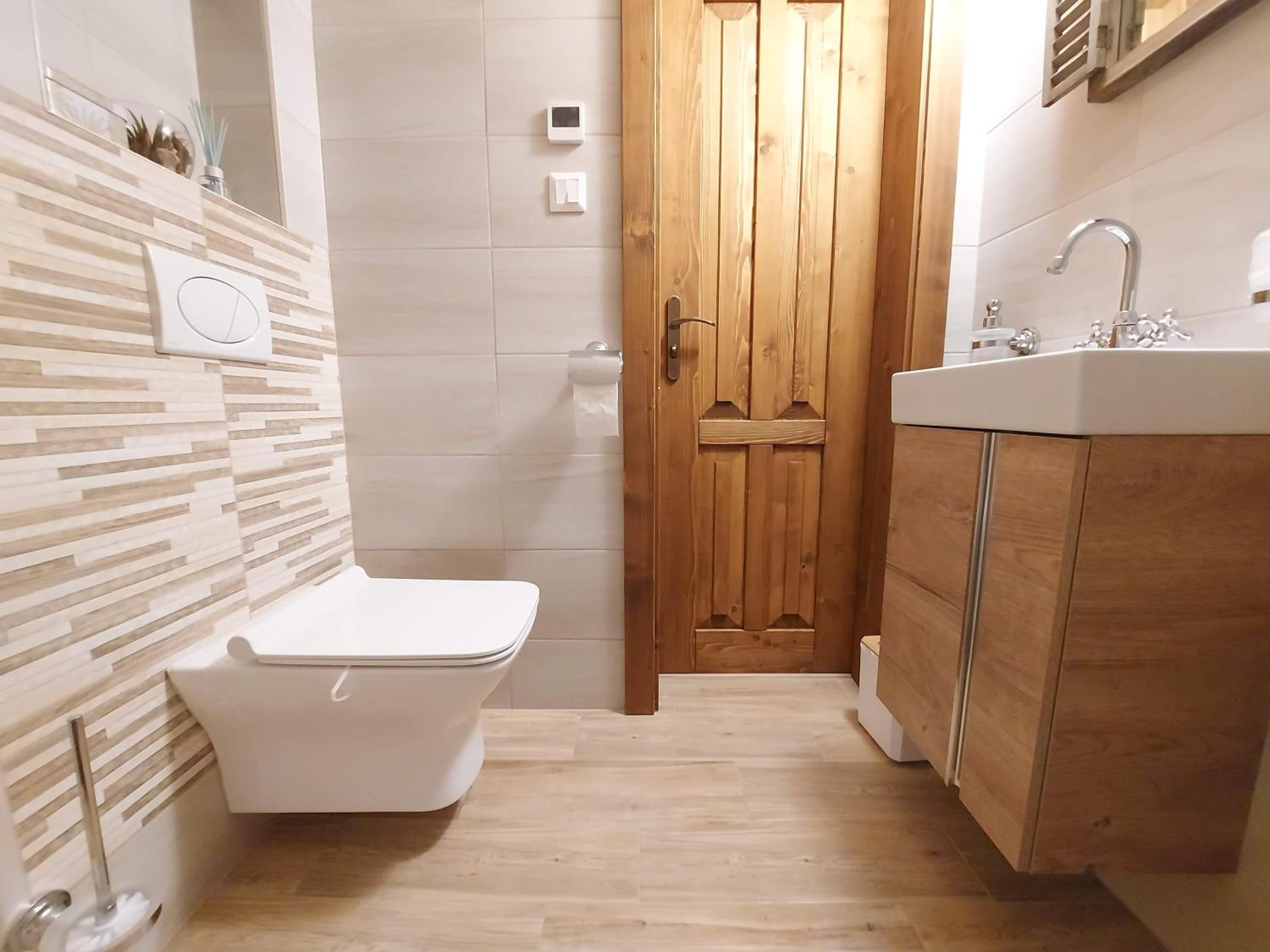 Three-Bedroom Chalet photo 2