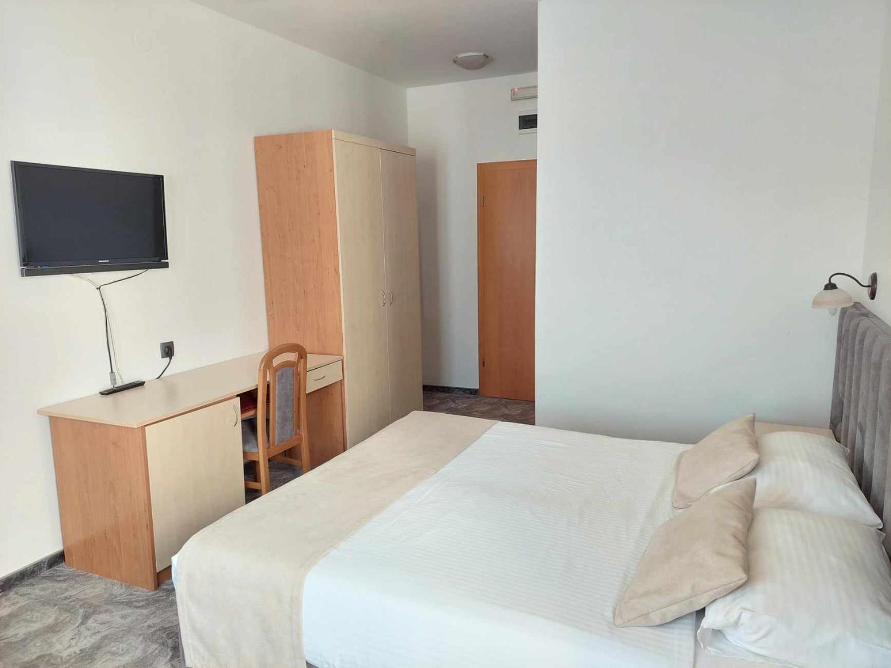 Twin/Double Room - Photo 3