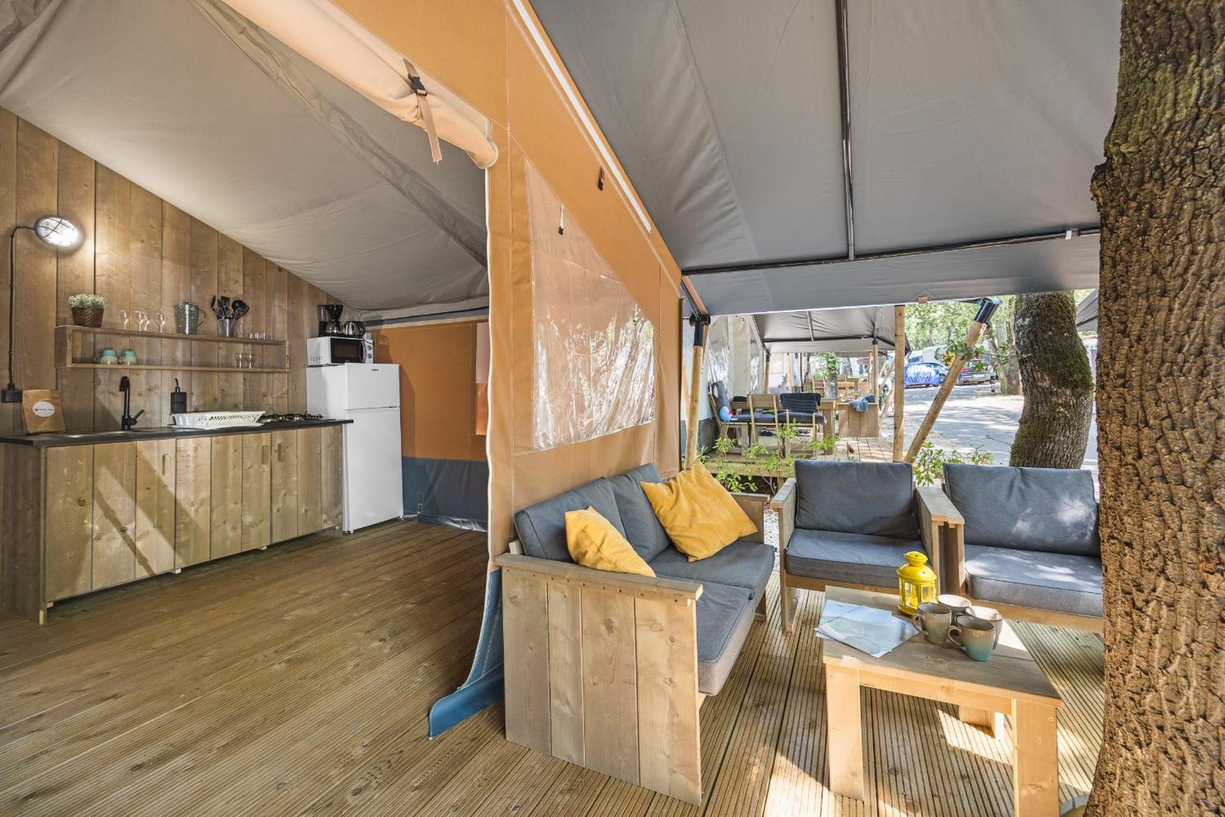 Safari Tent Sanitary (4P) photo 1