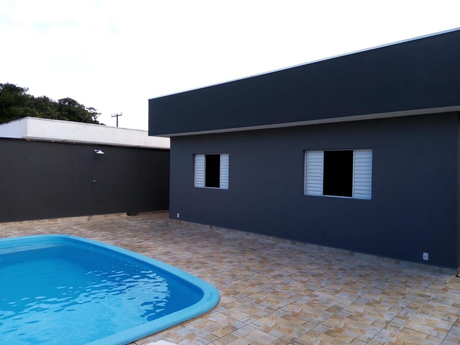 Three-Bedroom House photo 2