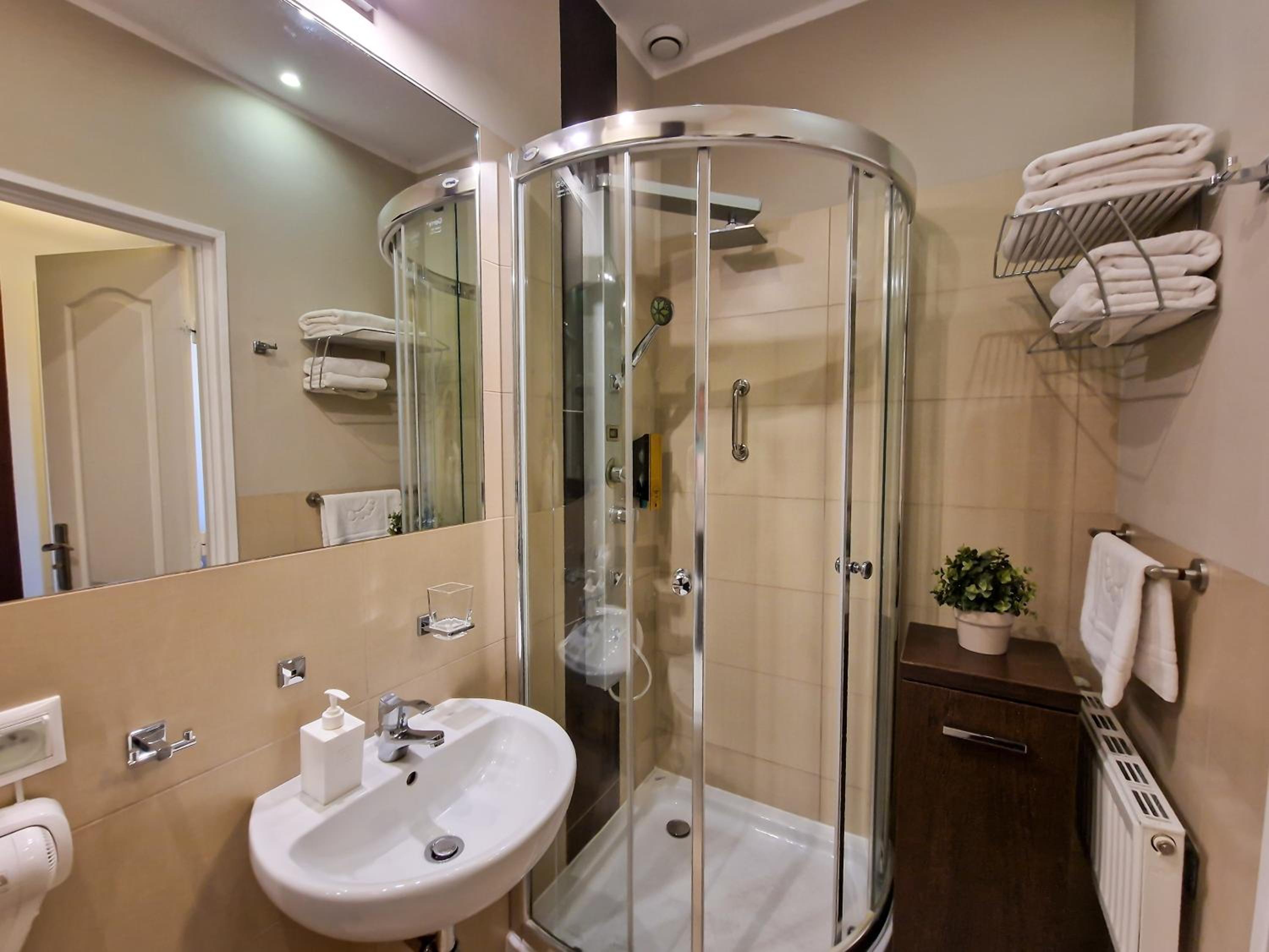 Studio Apartment photo 3