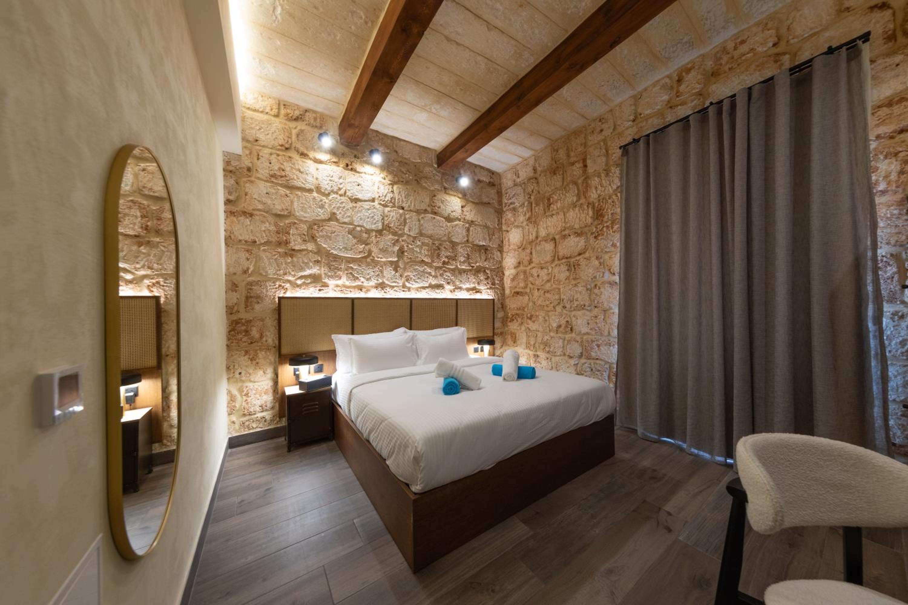 Superior Double Room - Photo 1