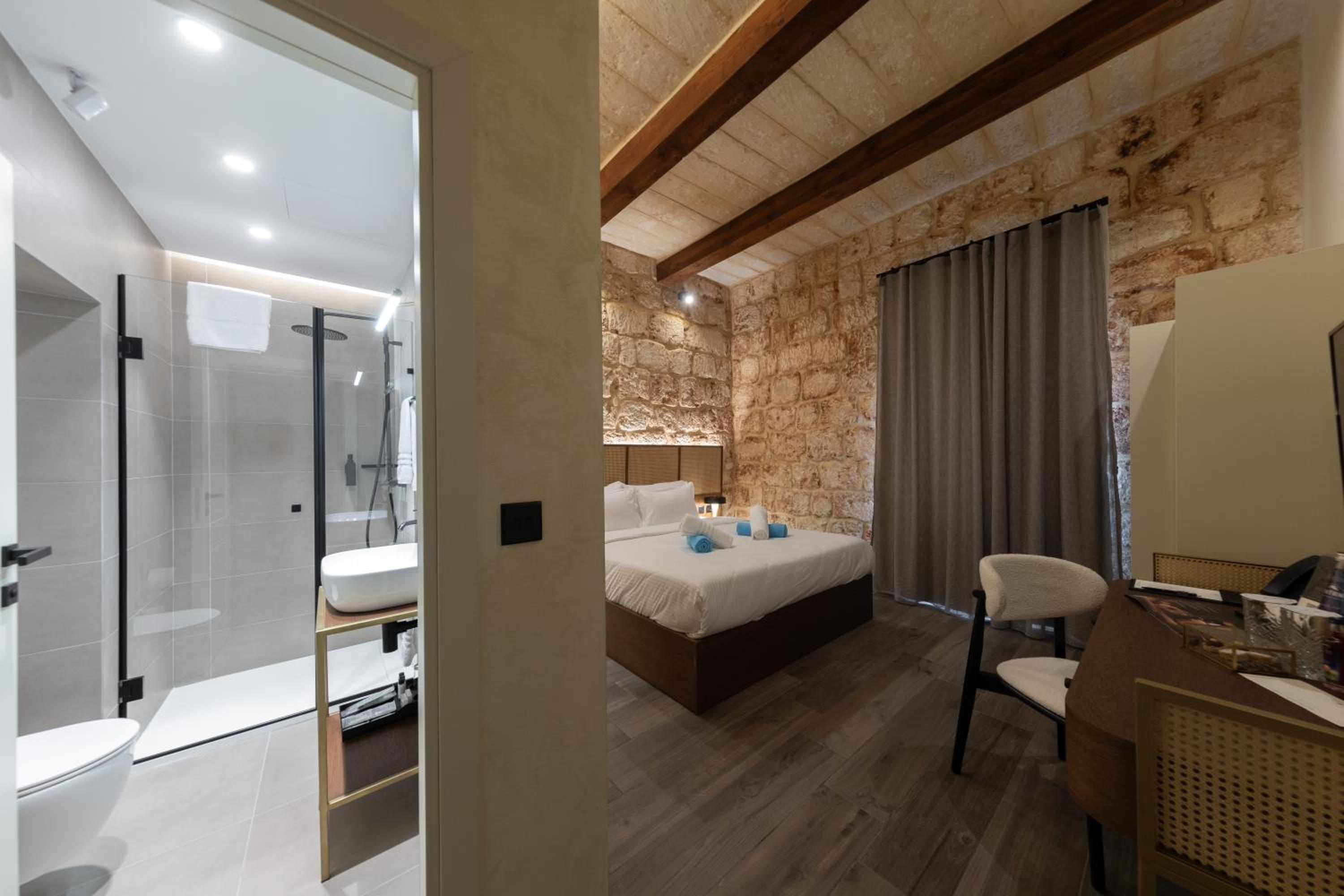 Superior Double Room - Photo 4