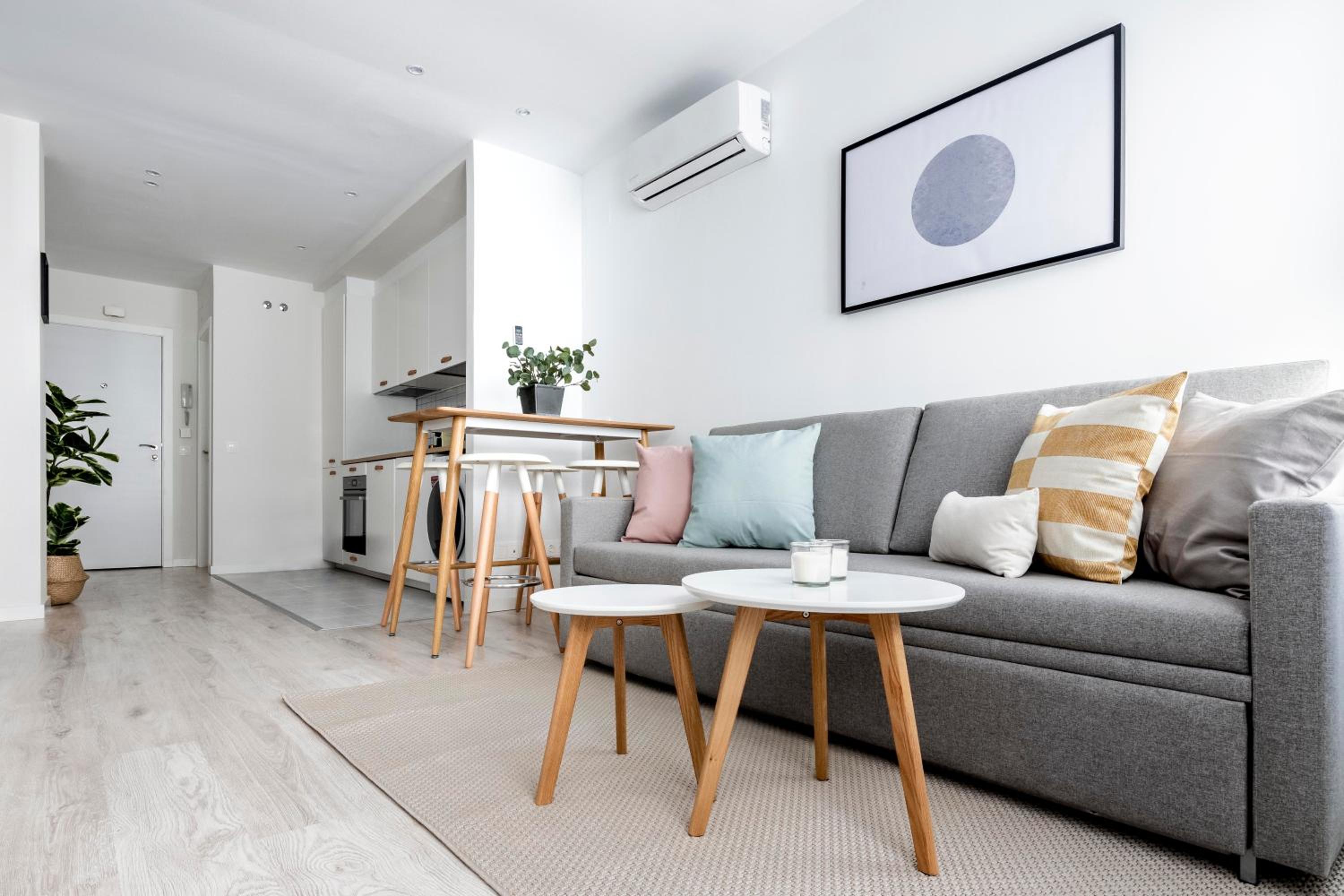 Studio Apartment - Photo 15