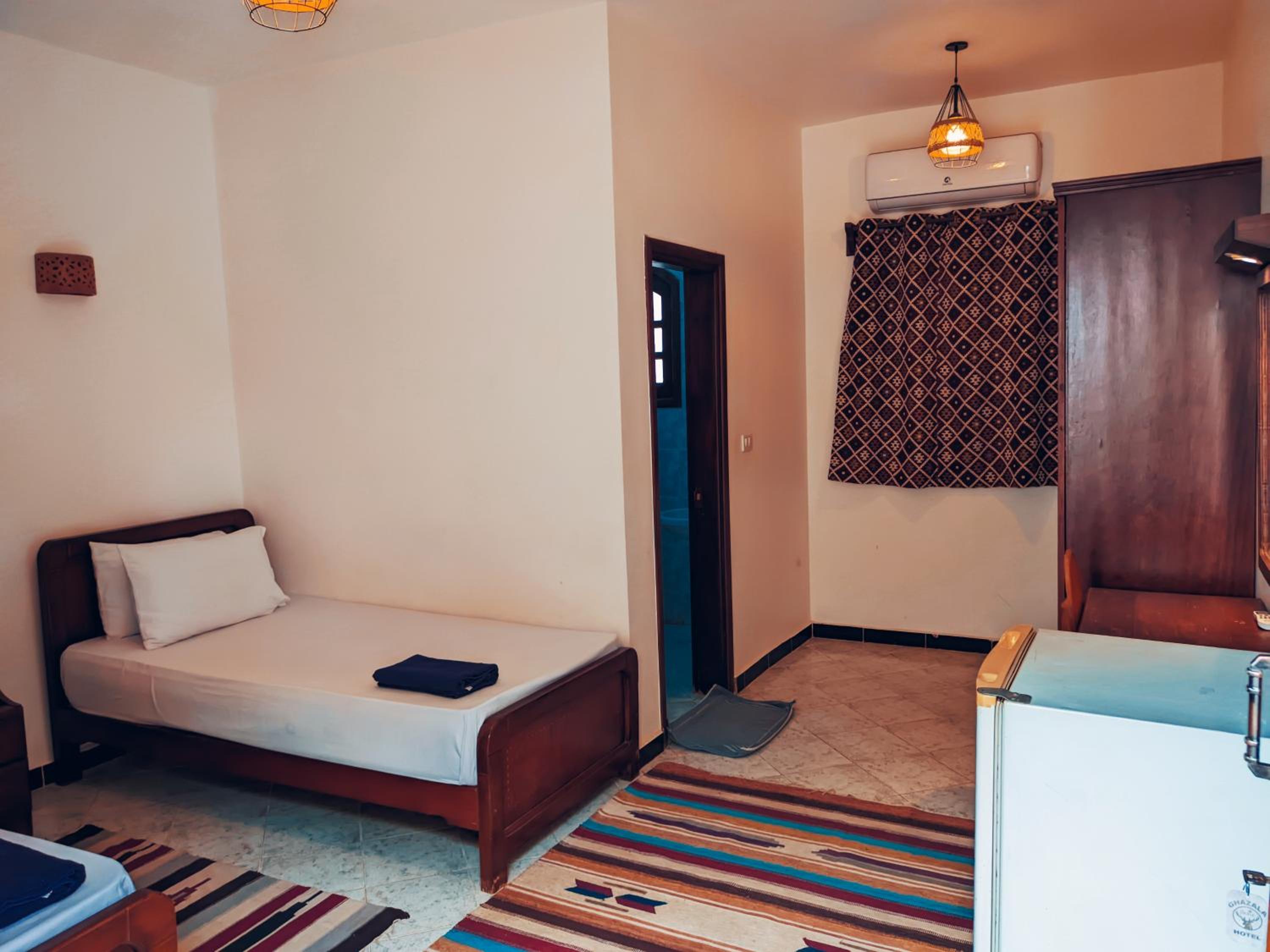 Double or Twin Room photo 3