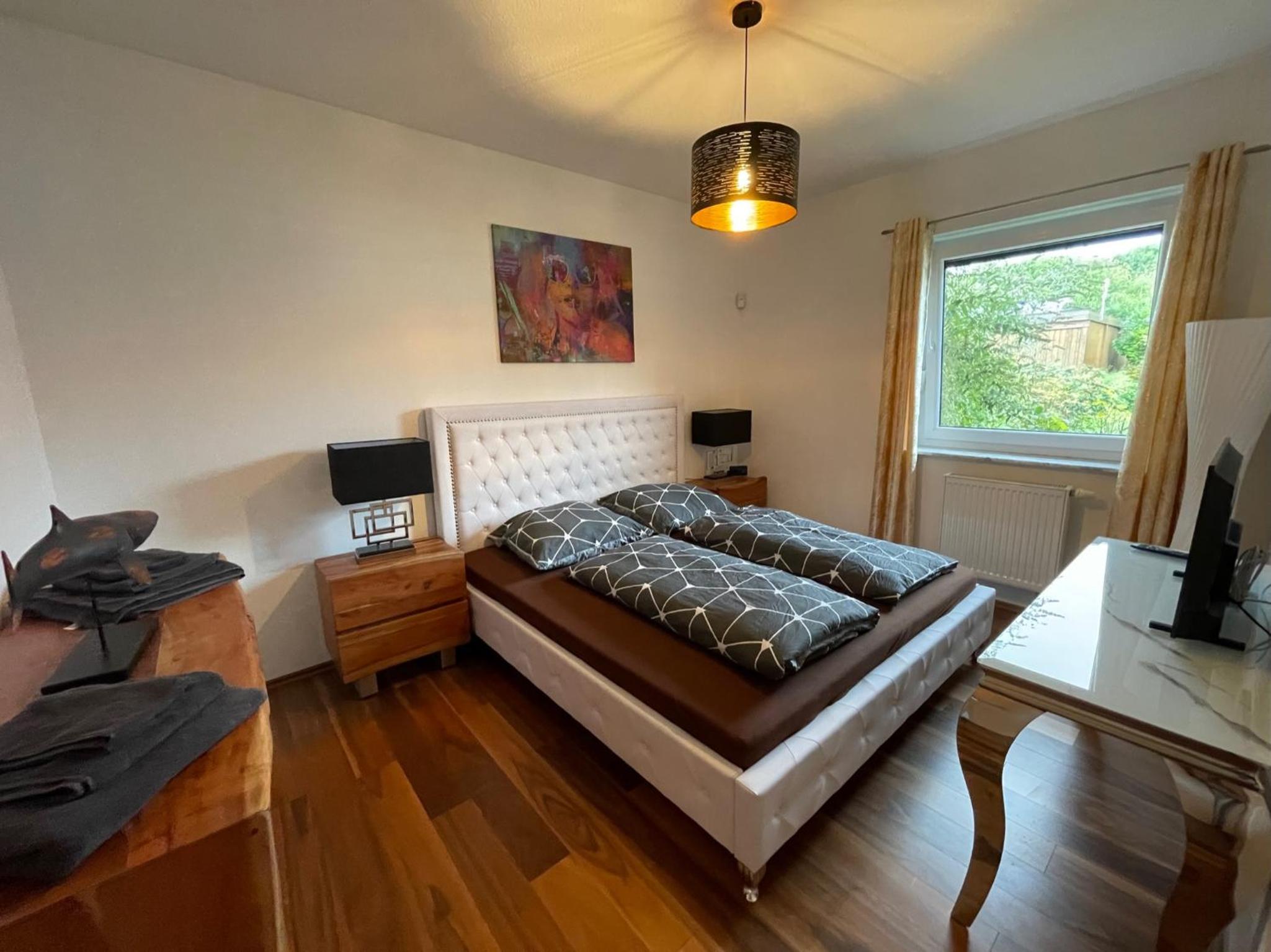 Three-Bedroom House photo 3