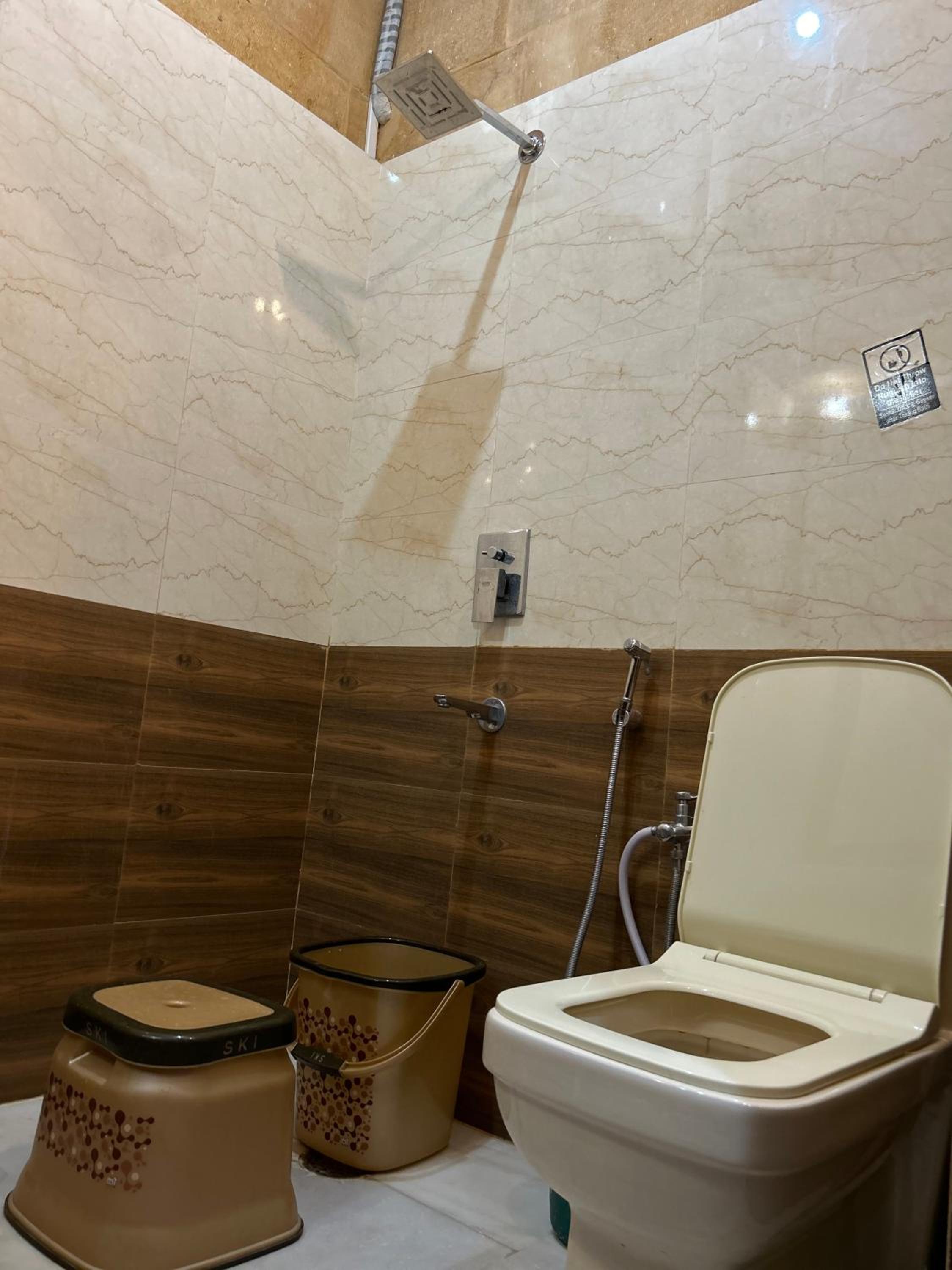 Deluxe Room - Photo 7