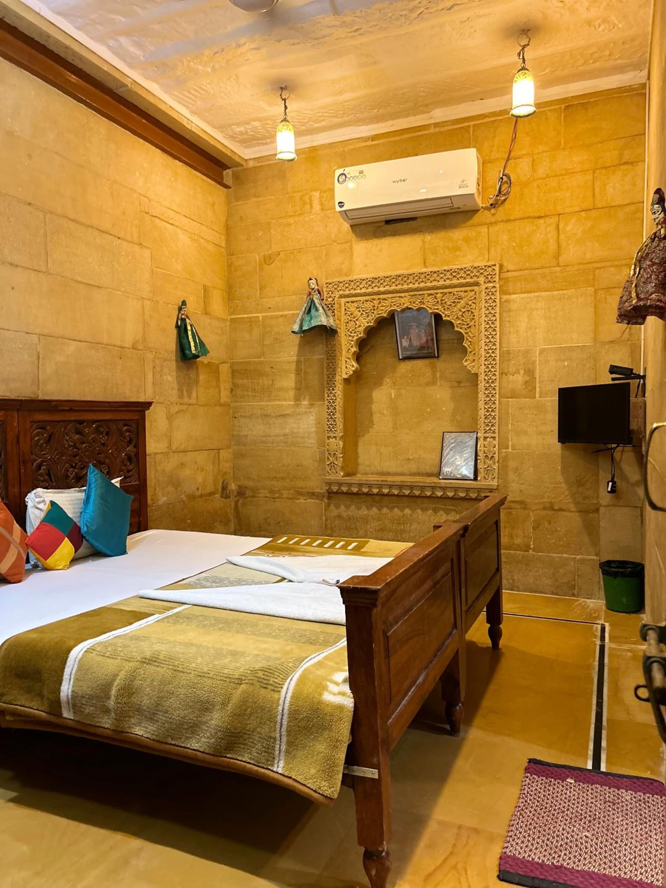 Deluxe Room - Photo 6