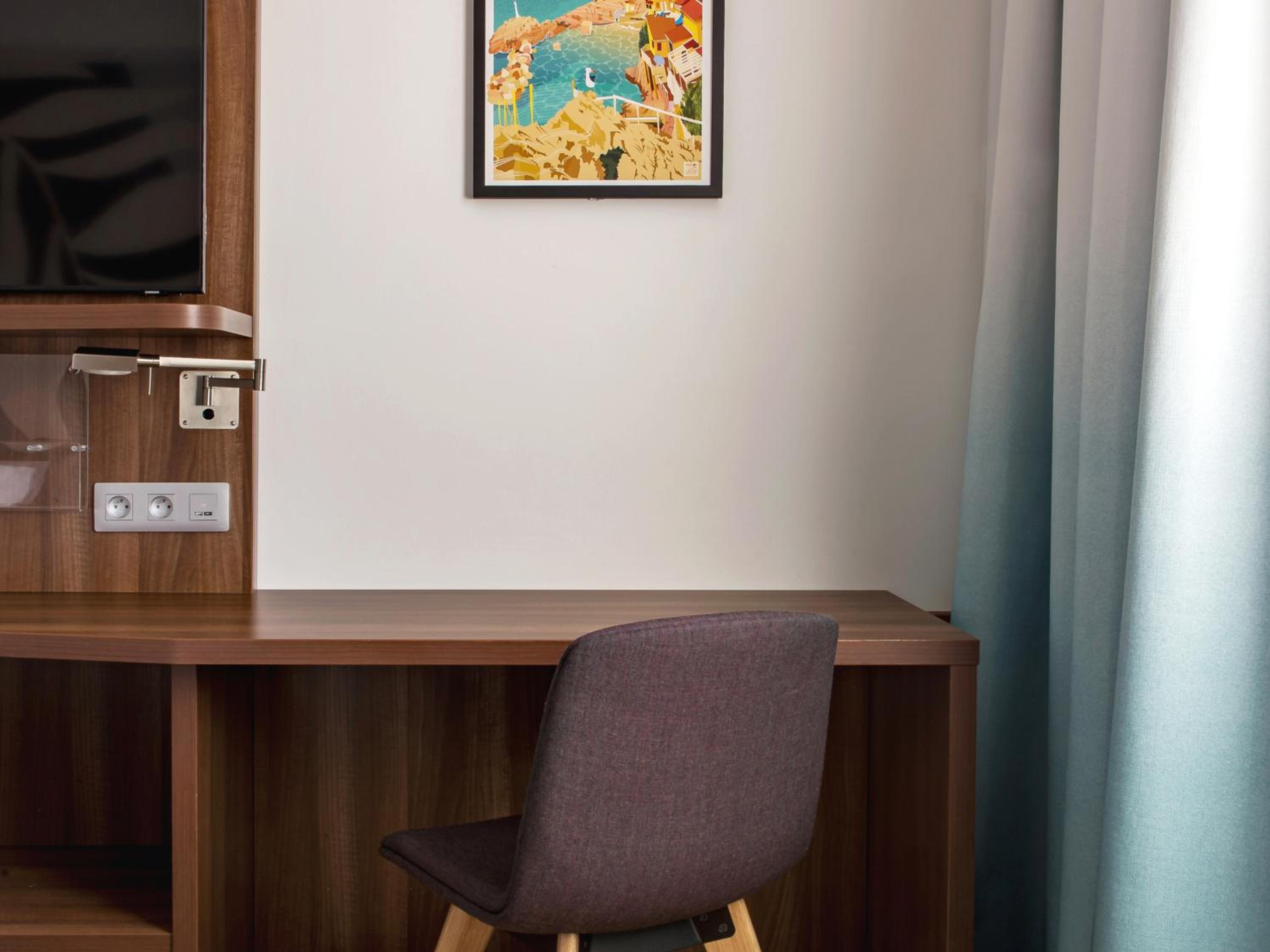 Standard King Room - Photo 2