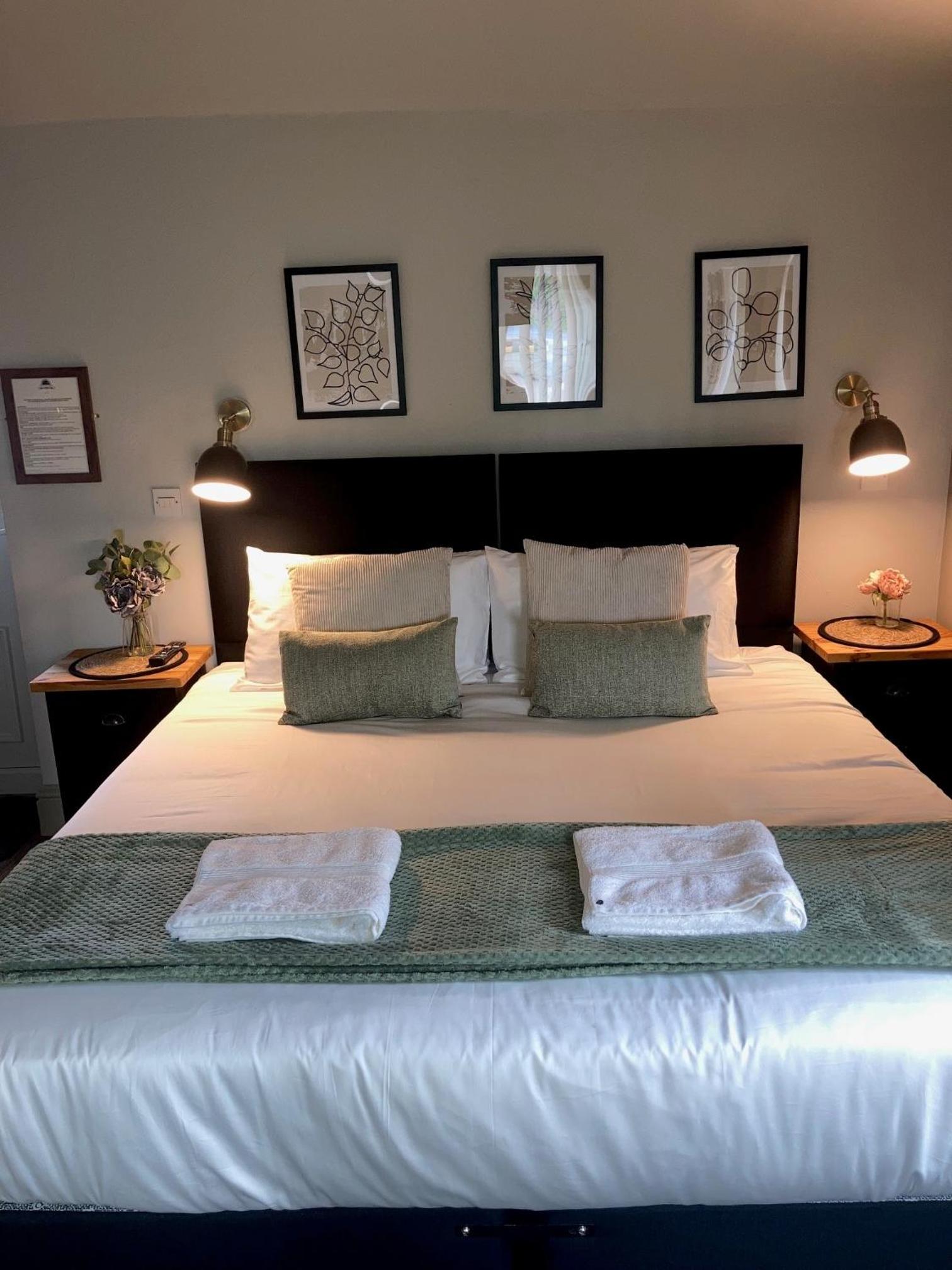 Budget Double Room photo 1