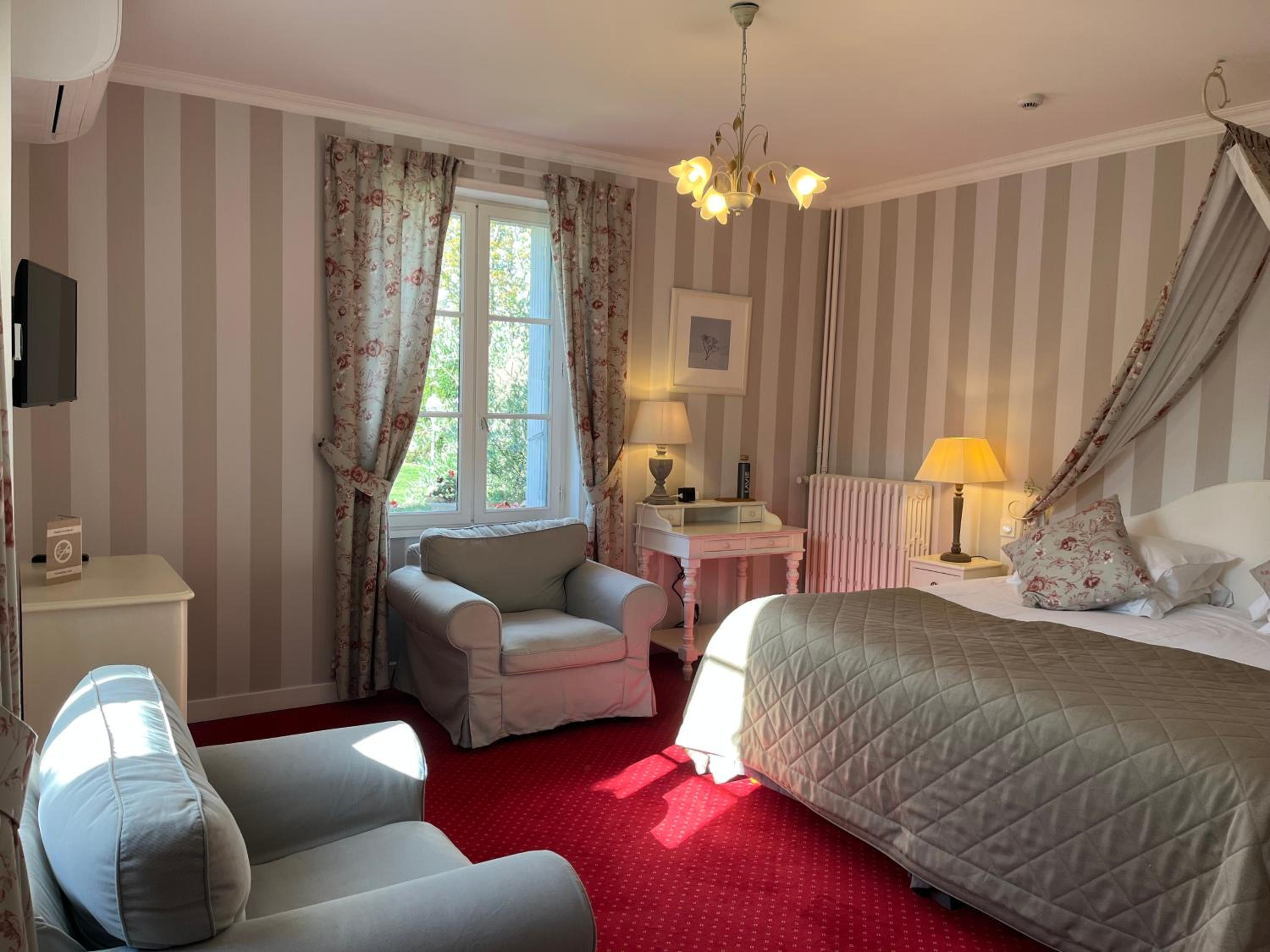 One-Bedroom Suite