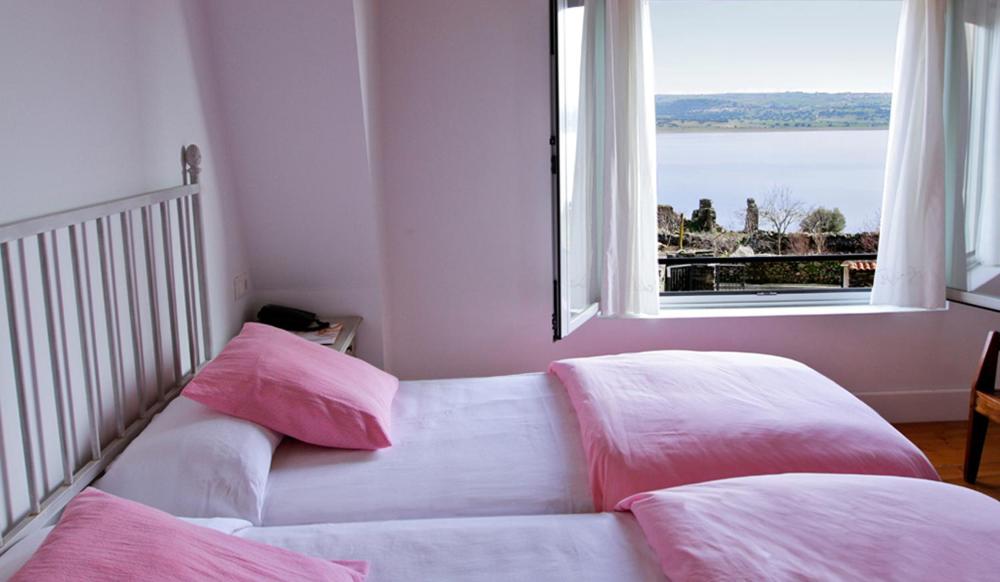 Habitación doble con vista al lago