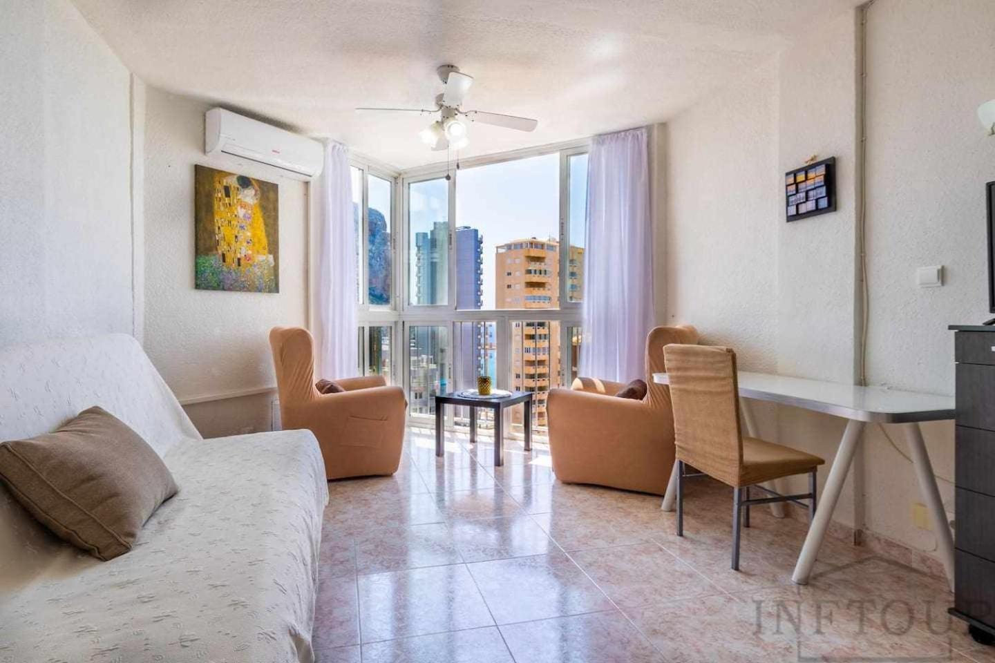 Apartamento con vista al mar