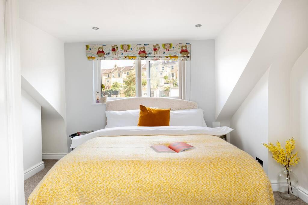 Three-Bedroom House photo 1