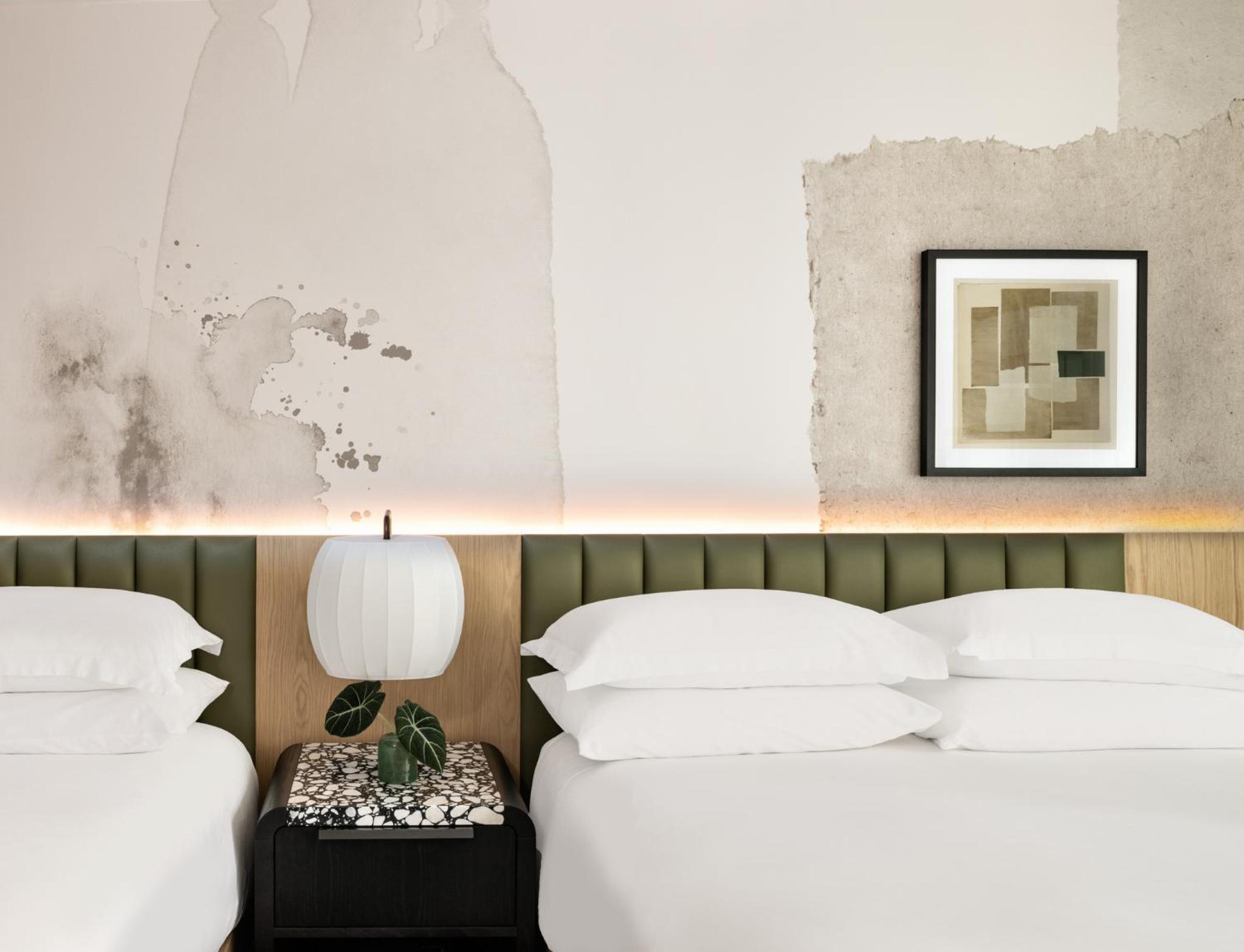 Essential Queen Room with Two Queen Beds thumbnail 6