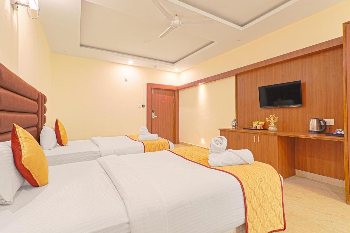 Twin Room - Photo 3
