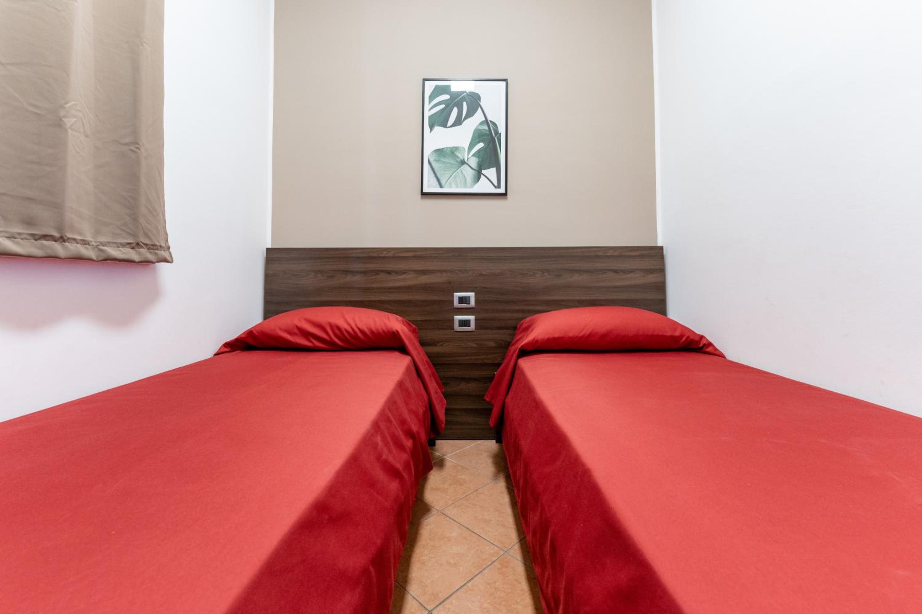 Quadruple Room - Photo 4