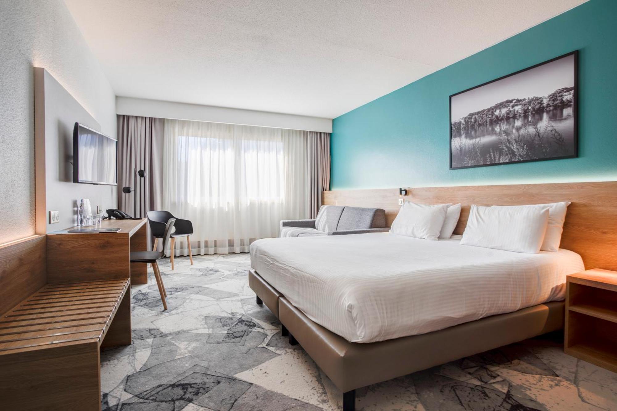 Executive Room - Photo 5