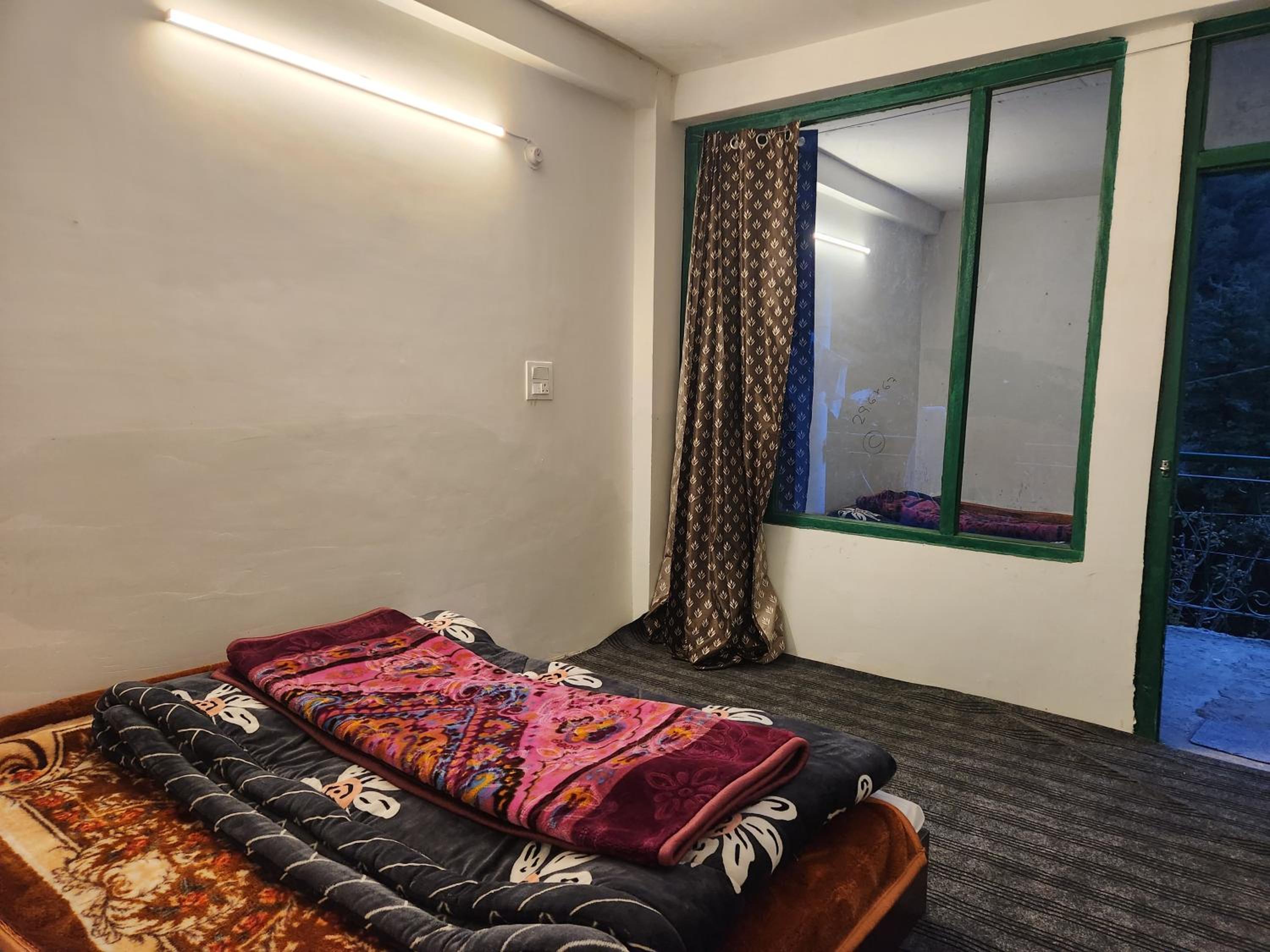 Deluxe Double Room With Balcony