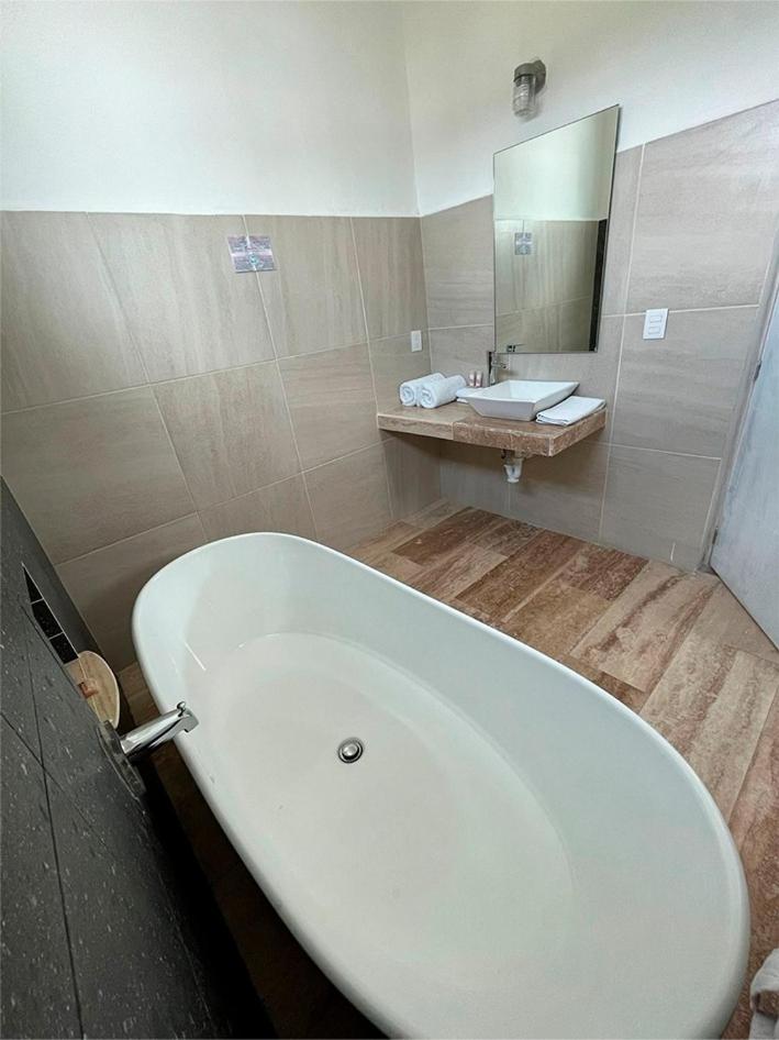 One-Bedroom Suite photo 2