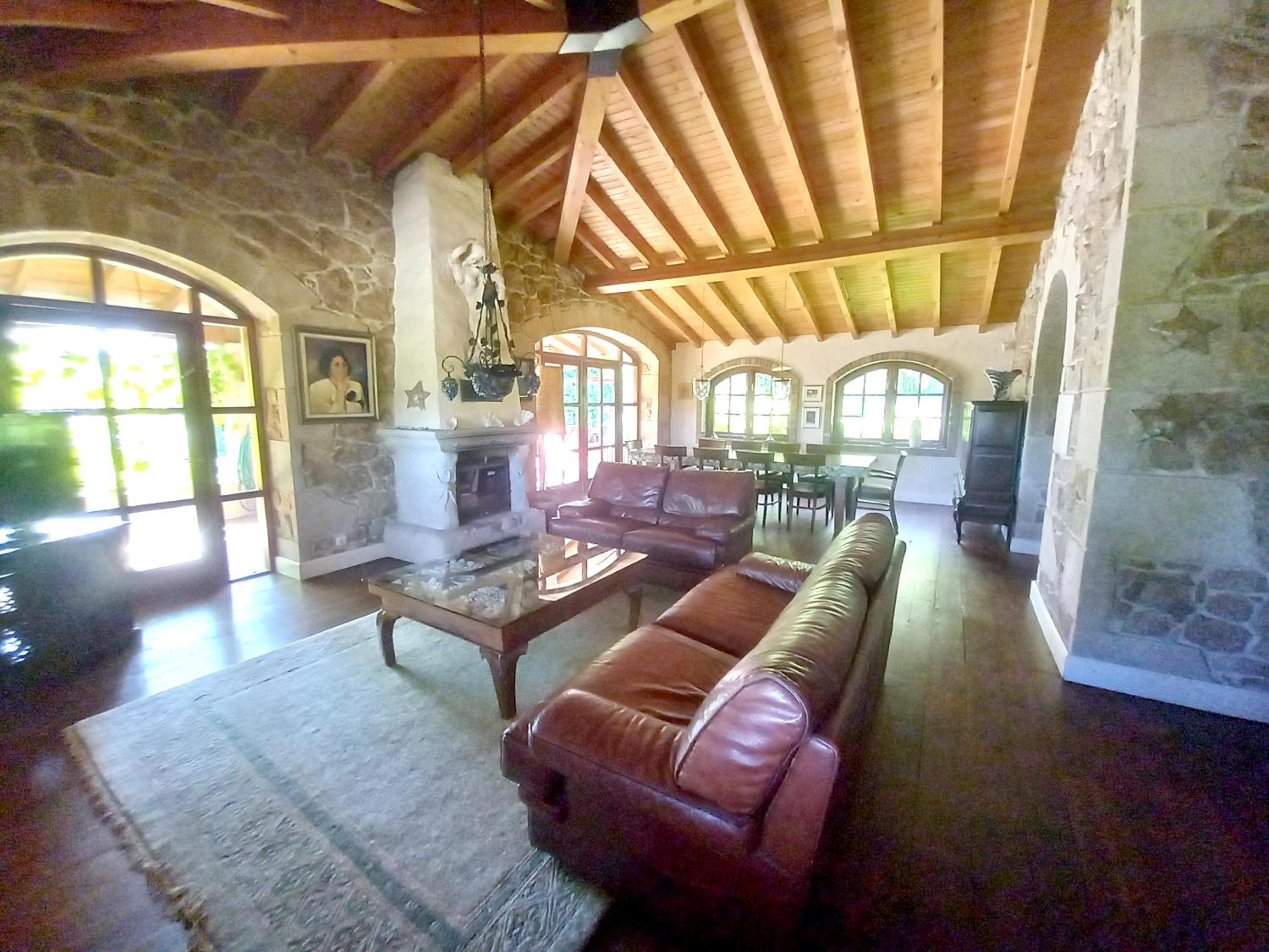 Three-Bedroom Villa photo 3