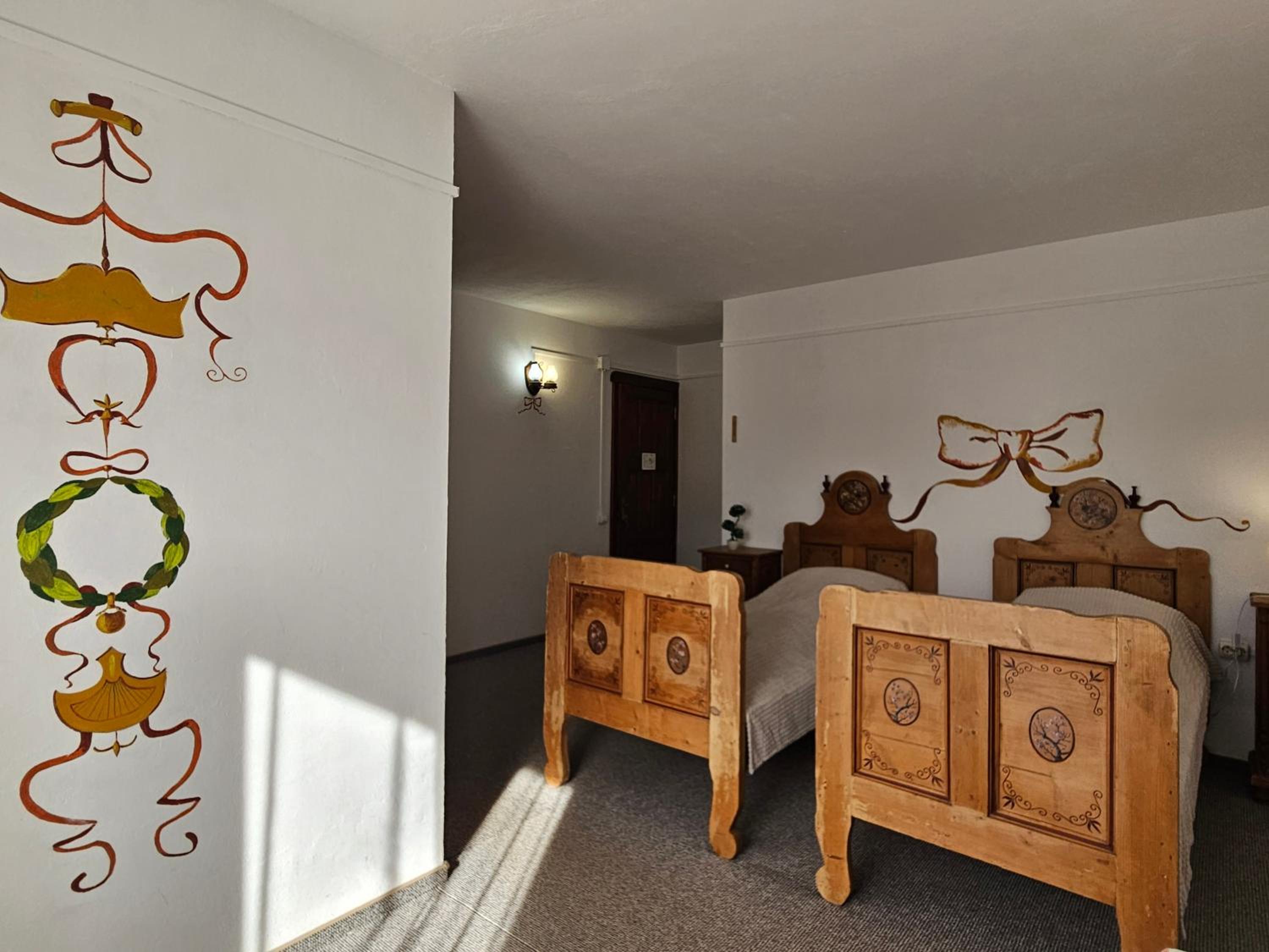 Twin Room - Photo 2
