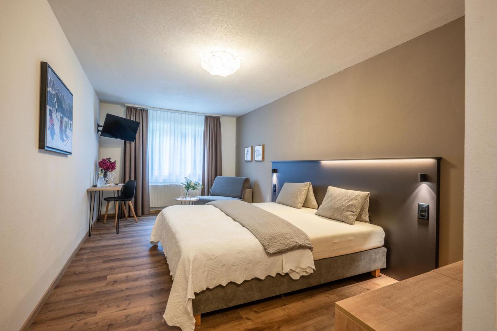 Deluxe Double or Twin Room - Photo 4