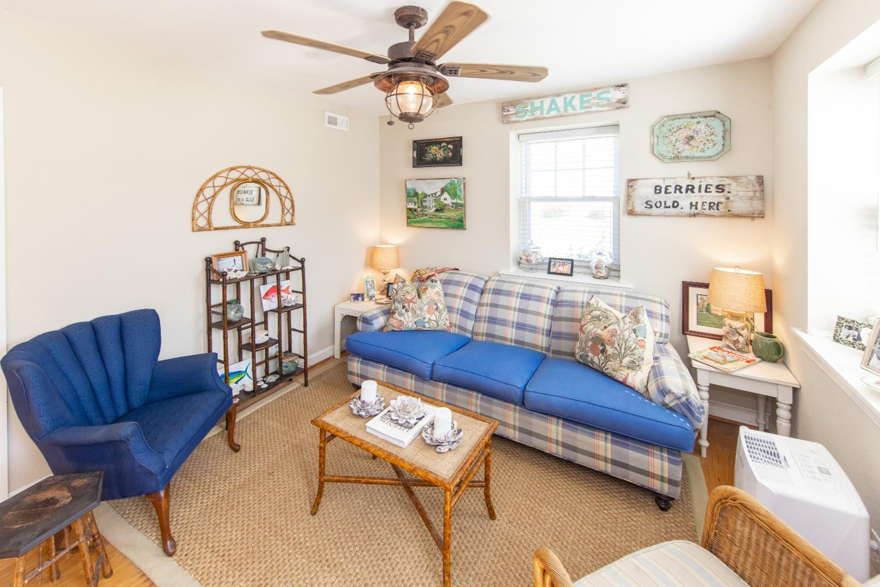 Three-Bedroom House photo 1