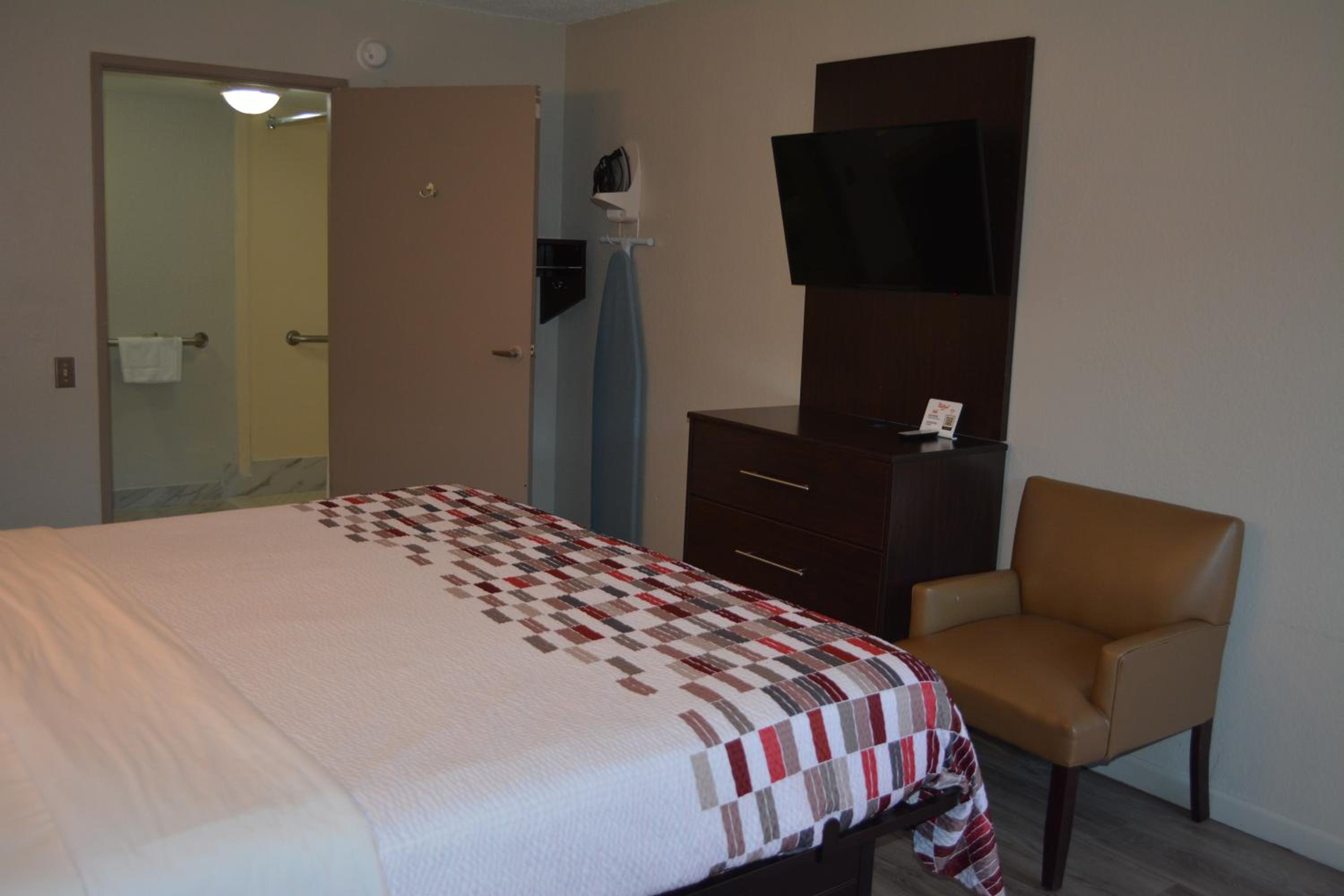 Business King Room Disability Access Non-Smoking photo 1