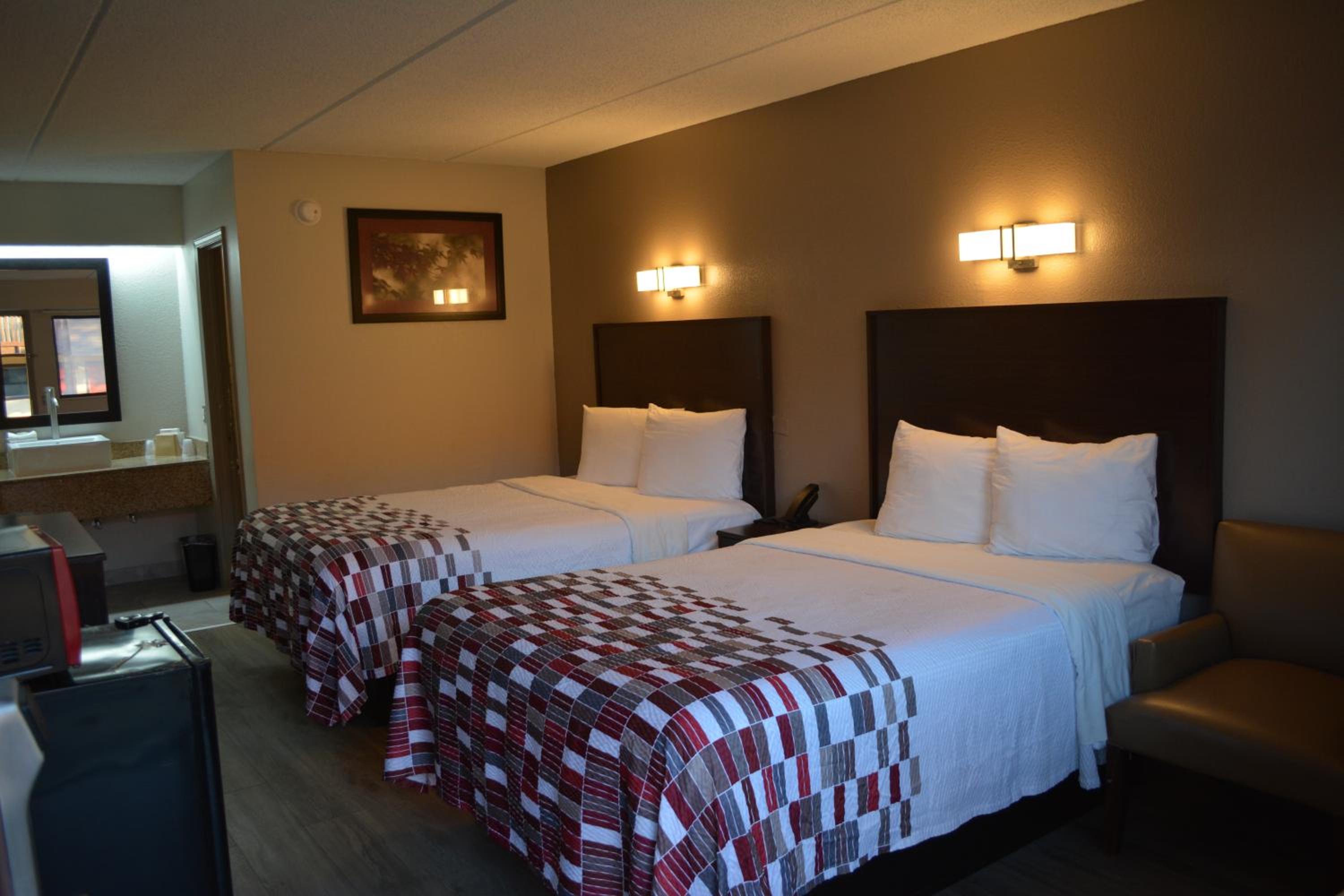 Deluxe Room With Two Double Beds Non-Smoking photo 1