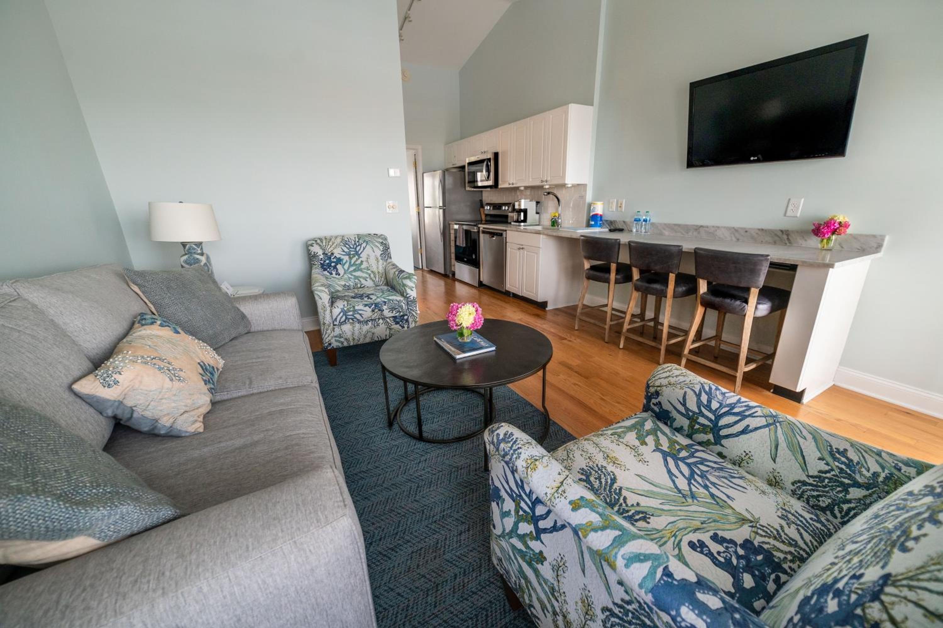One-Bedroom Suite photo 1