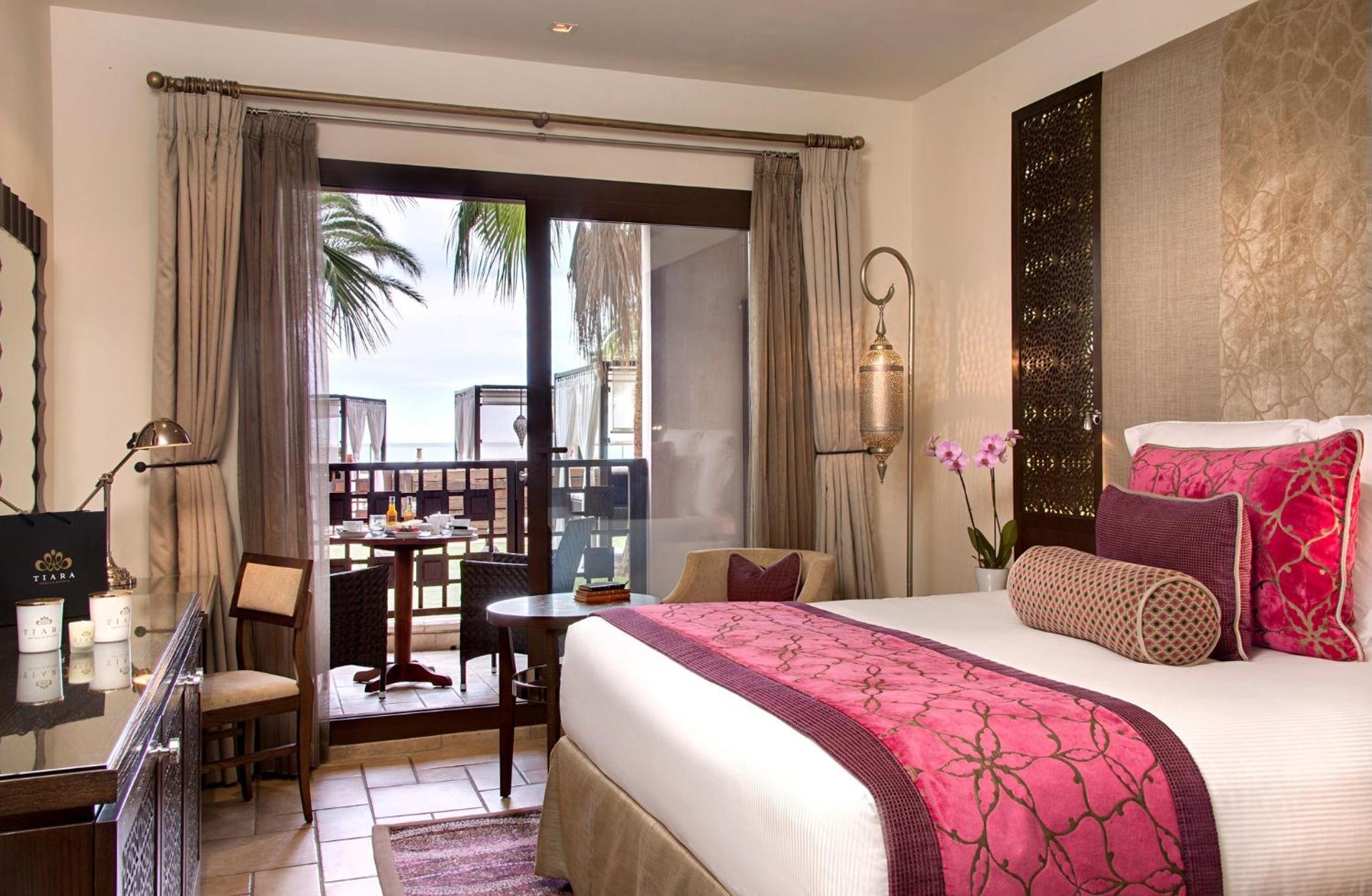 Standard Room with Balcony and Partial Sea view