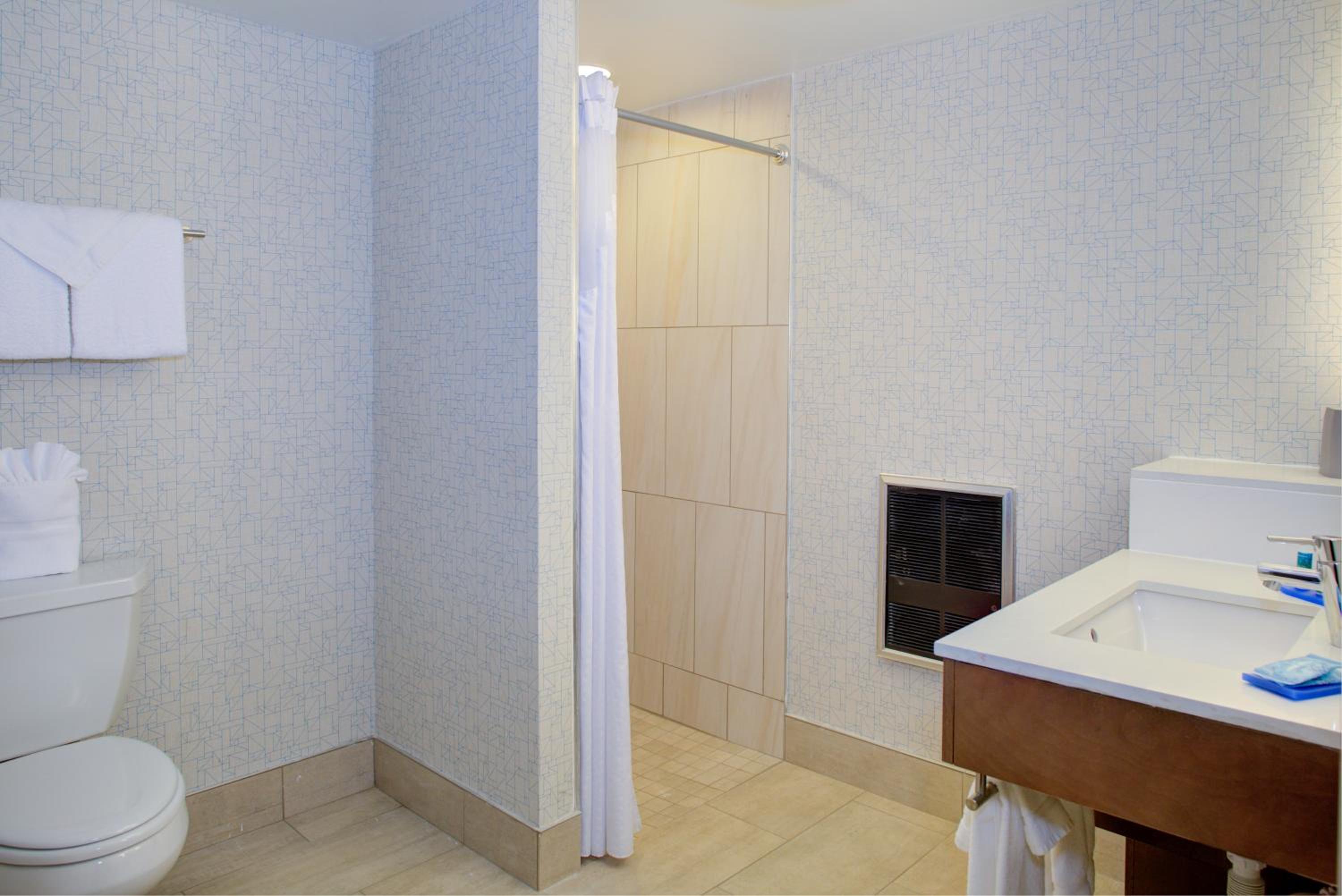 King Suite with Sofa Bed - Photo 2
