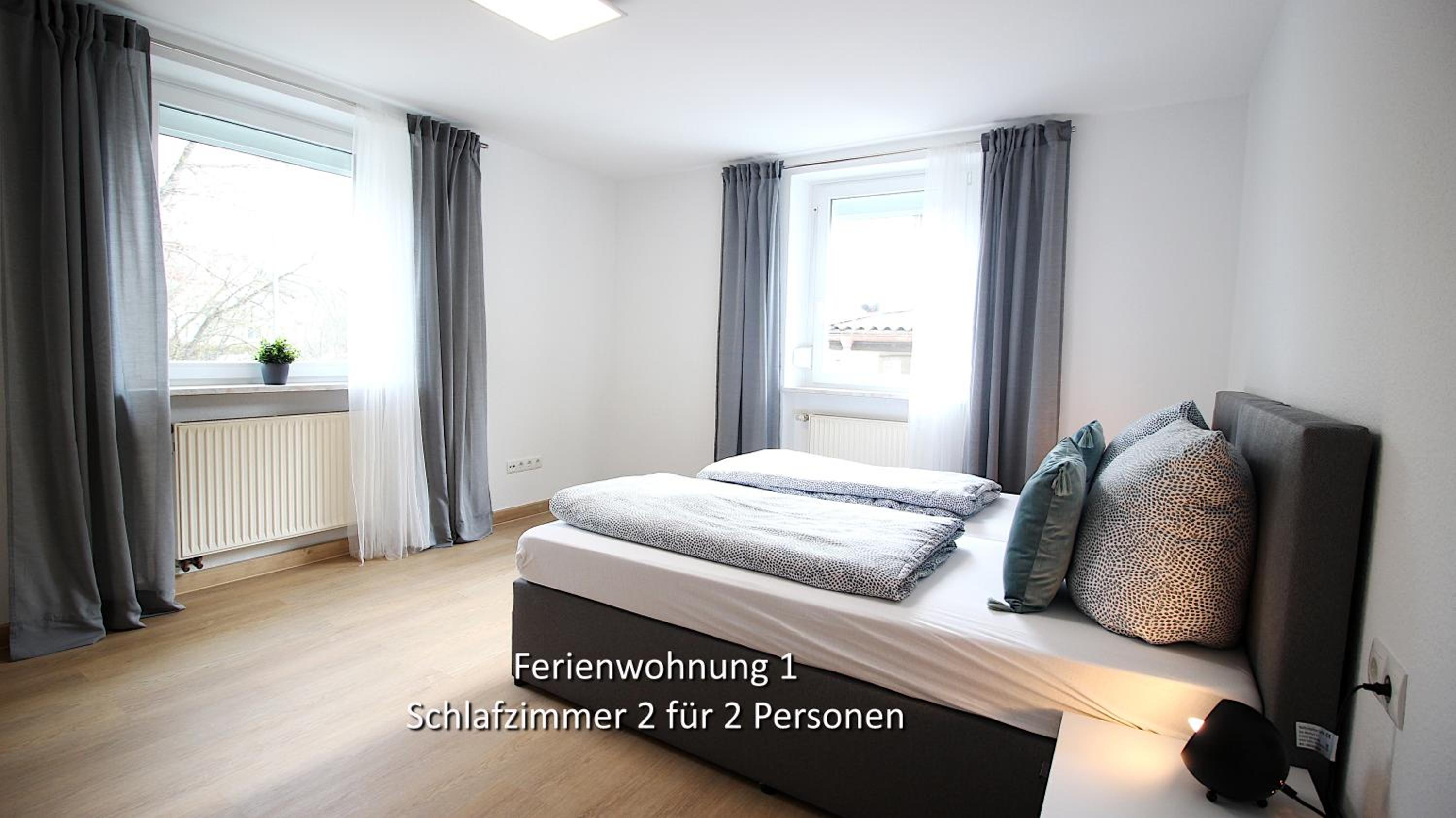 Ferienwohnung Nr.1 mit 2 Schlafzimmer, Wohnzimmer, parken an der Straße photo 1