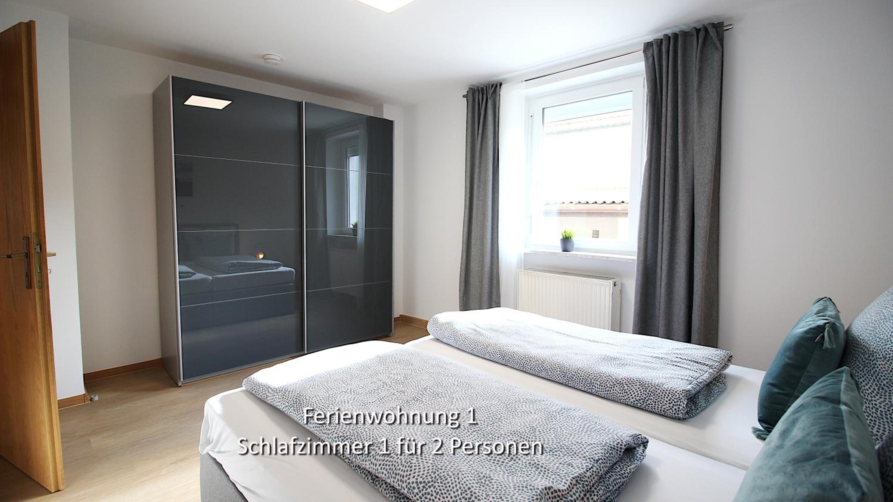 Ferienwohnung Nr.1 mit 2 Schlafzimmer, Wohnzimmer, parken an der Straße photo 3