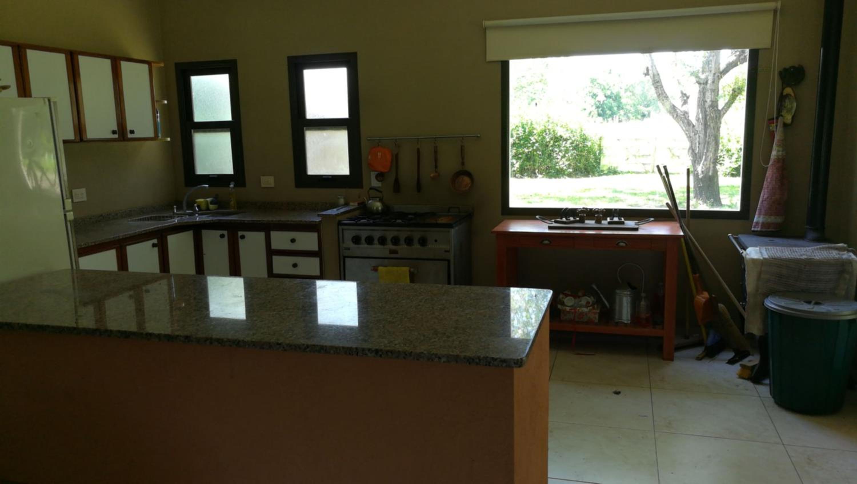Three-Bedroom House photo 3