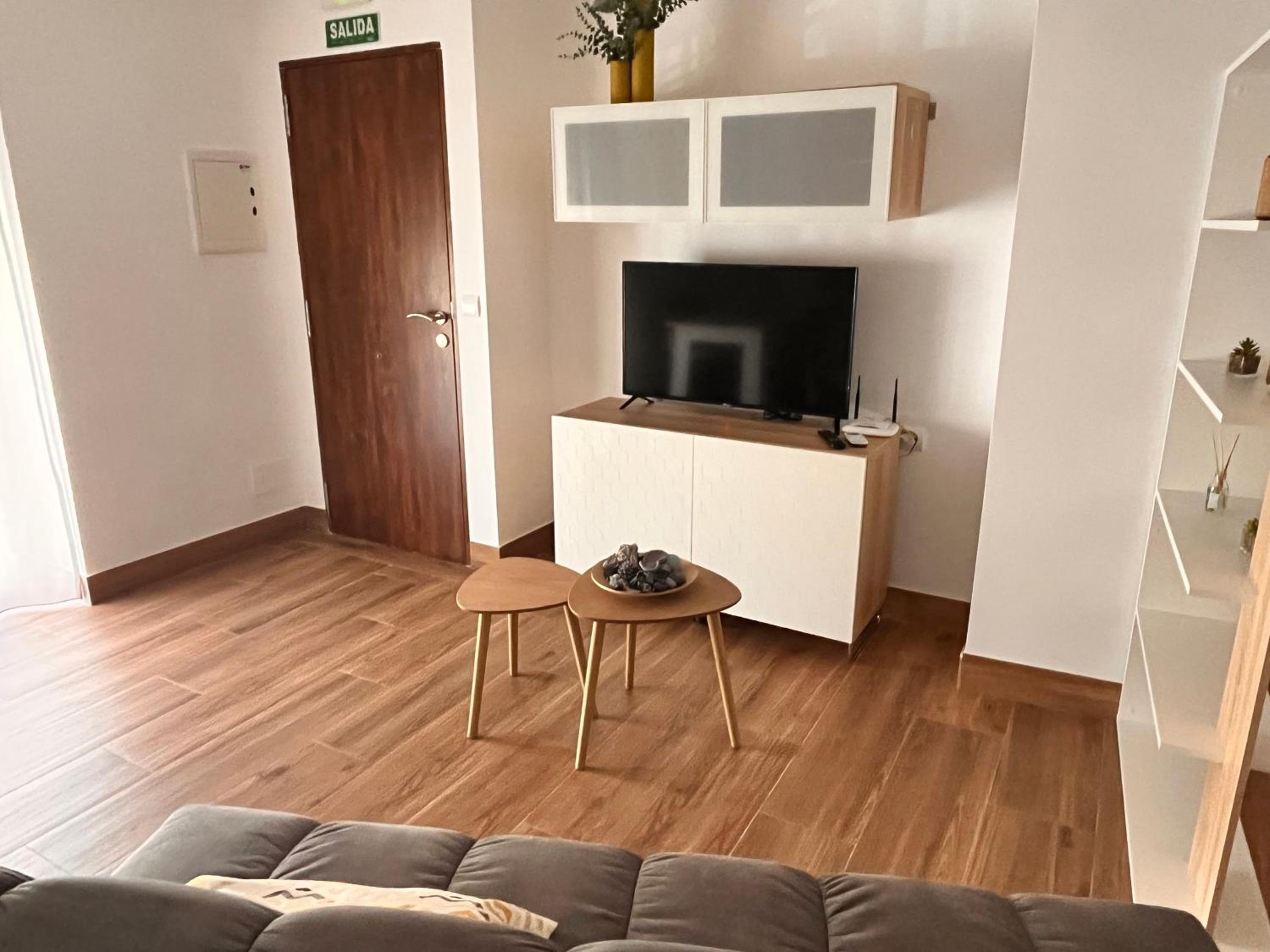 One-Bedroom Apartment photo 2