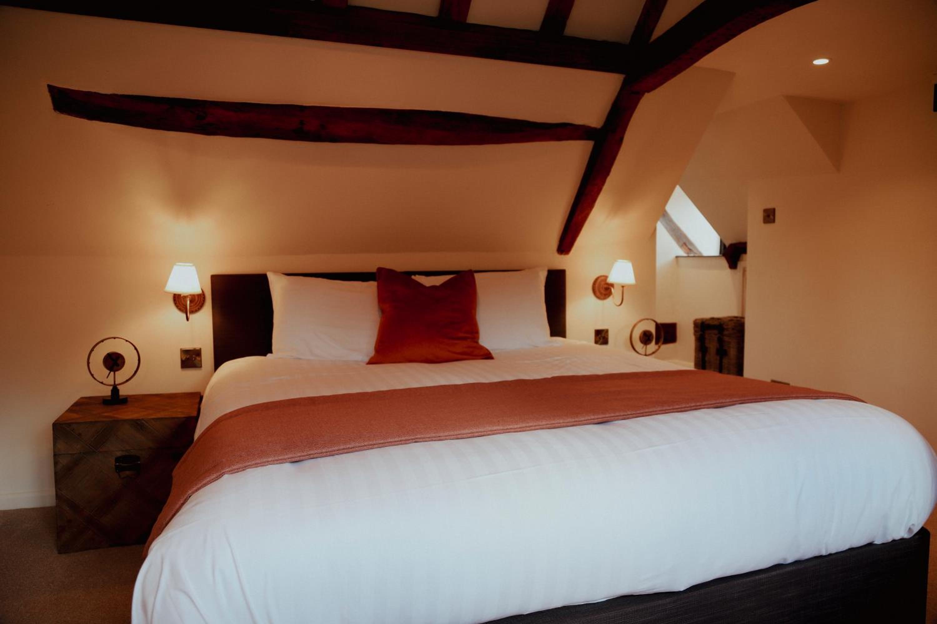 Superior Double Room with Double Bed - Non-Smoking - Photo 4