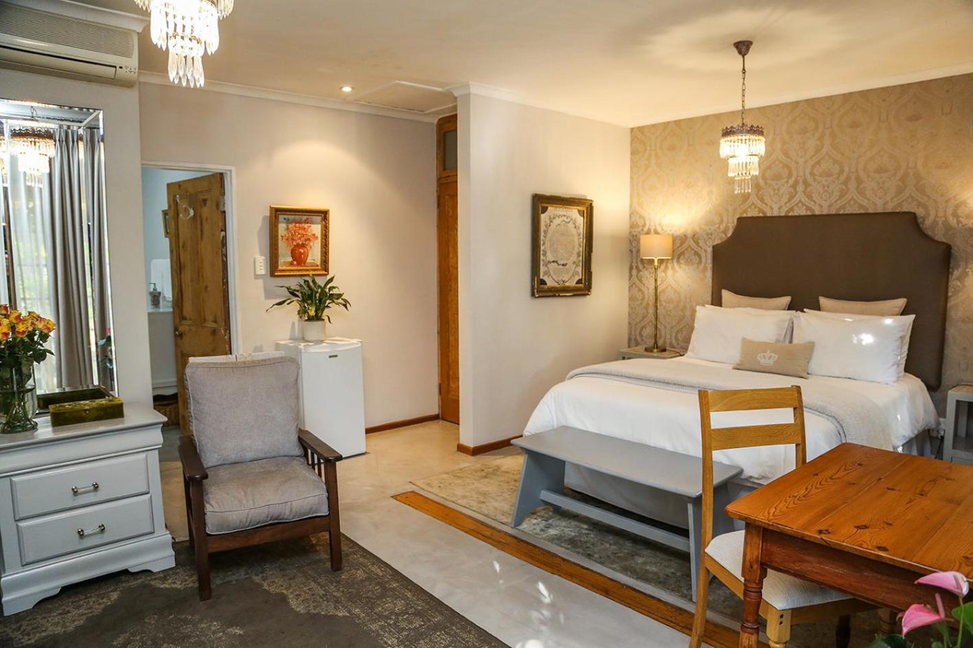 Deluxe Double Room photo 2