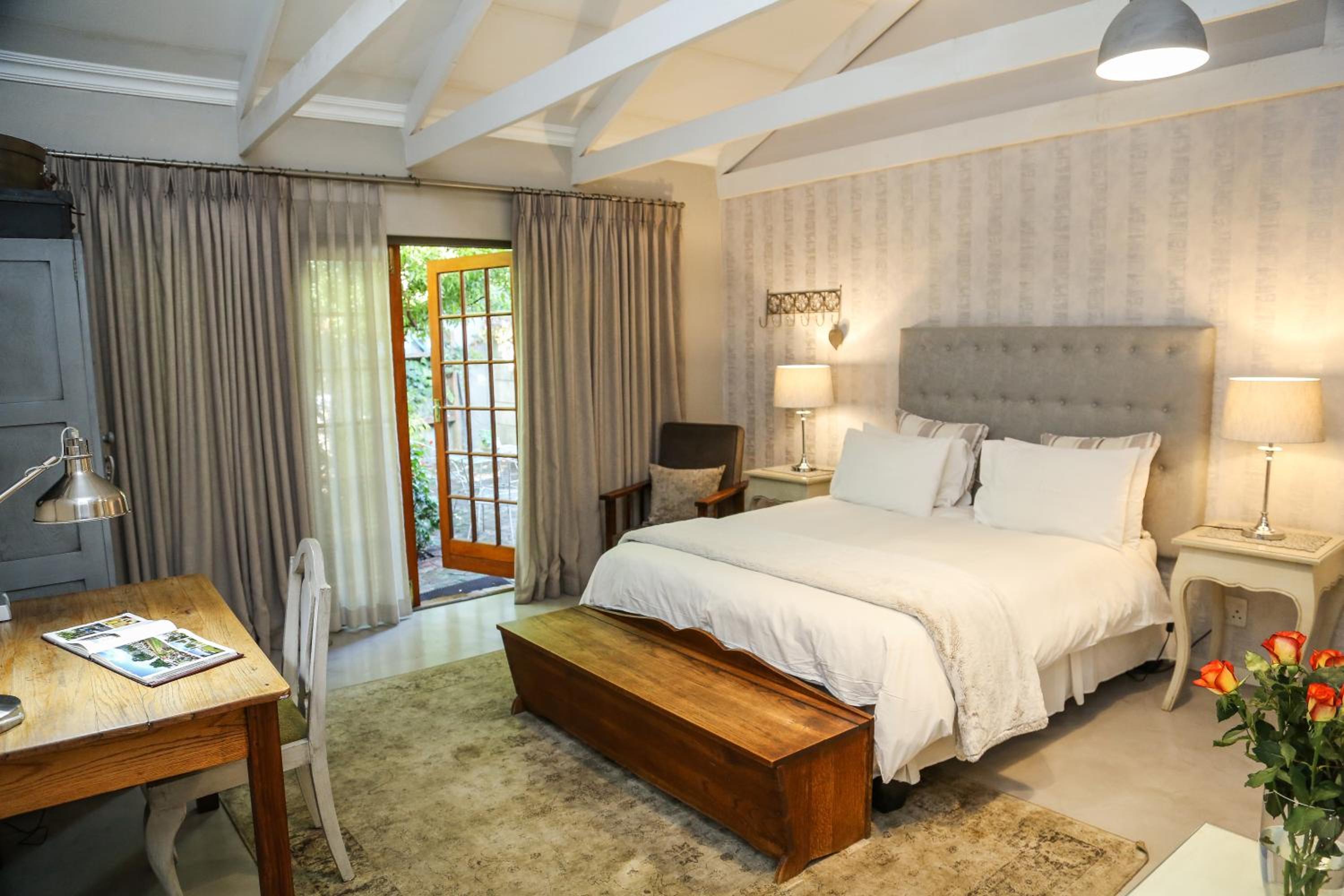 Deluxe Queen Room photo 1